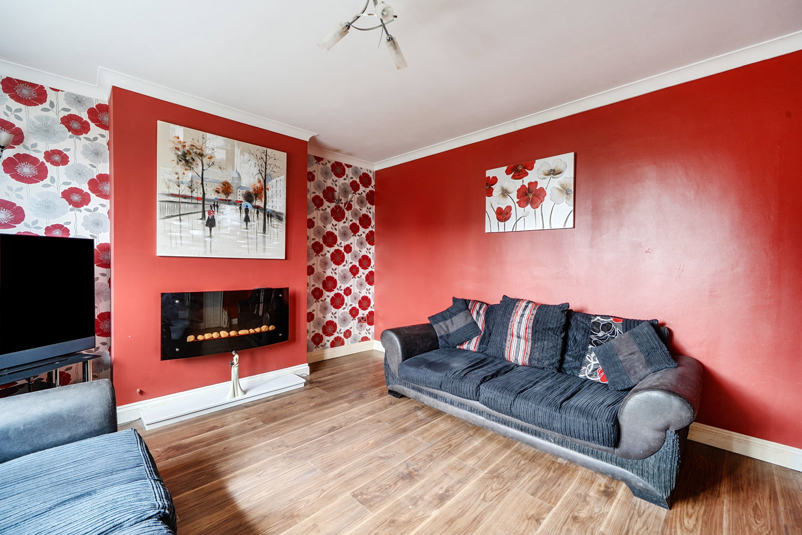 Semi Detached House in Bilston