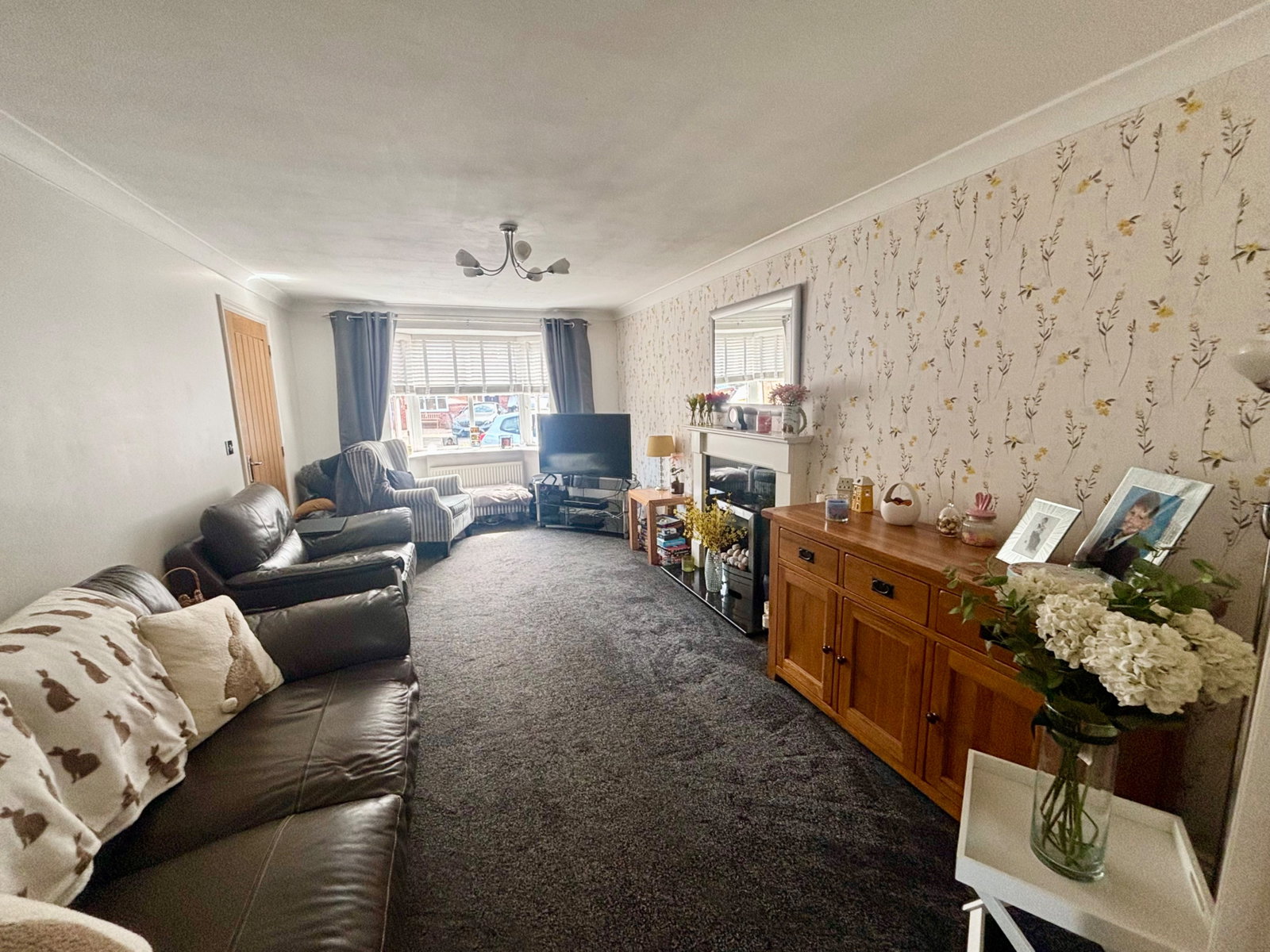 Detached House in Swansea