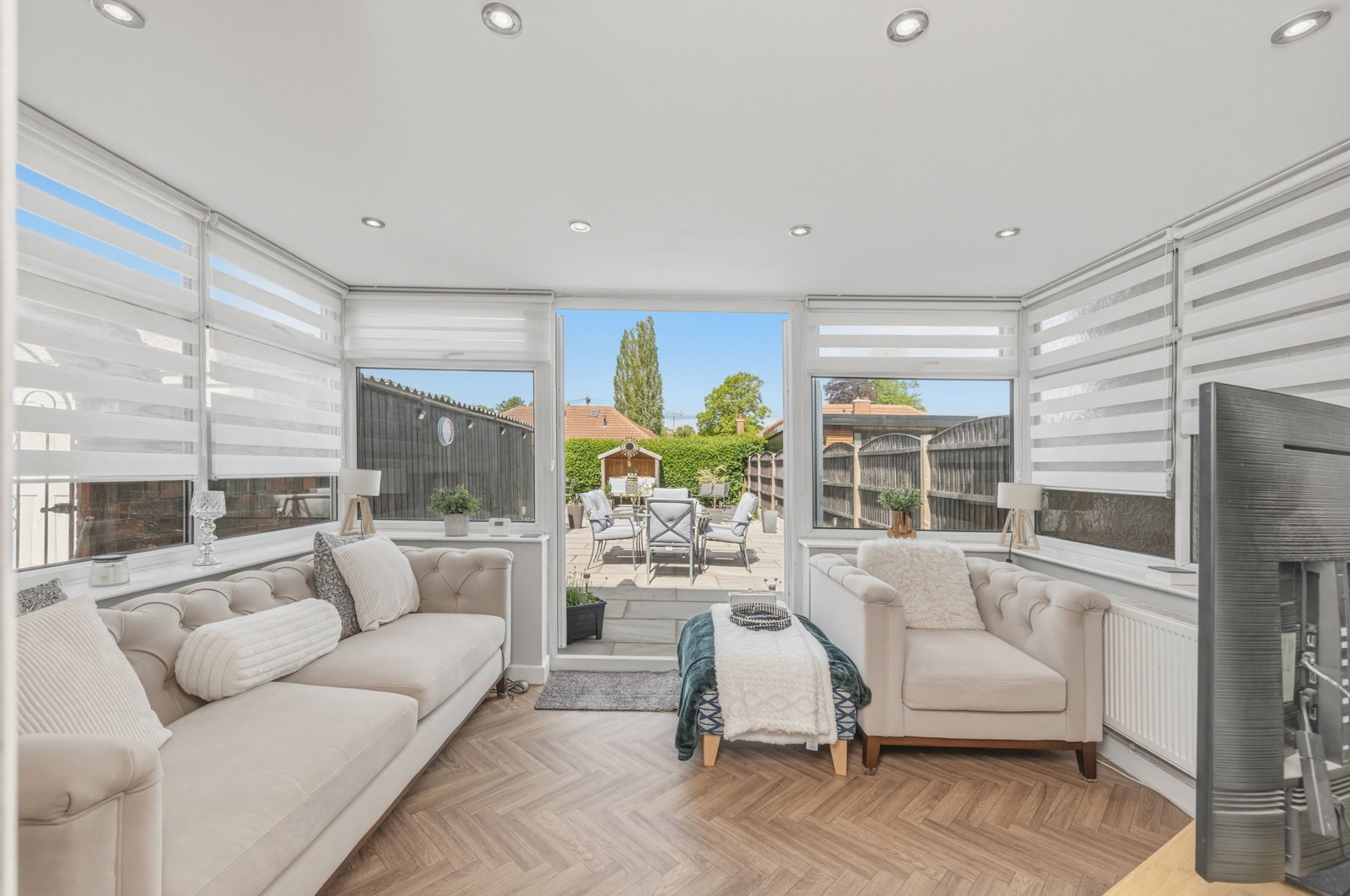 Semi Detached House for sale in Leeds, Pendas Way, Leeds, LS15 8HU