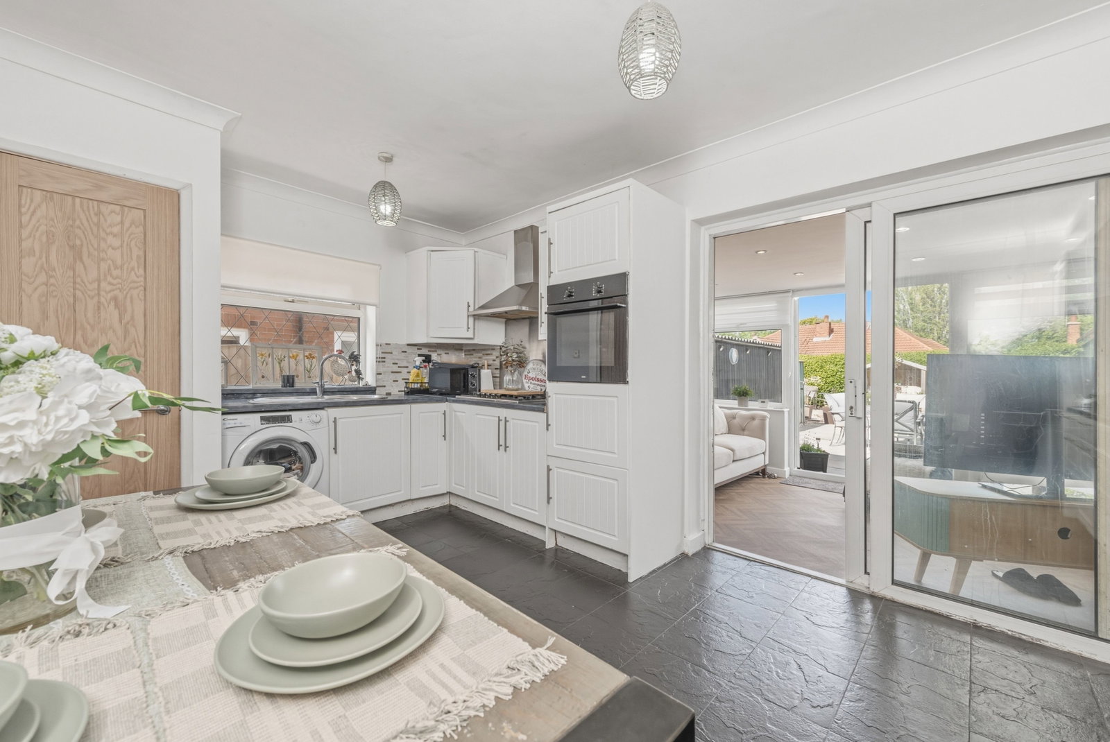 Semi Detached House for sale in Leeds, Pendas Way, Leeds, LS15 8HU