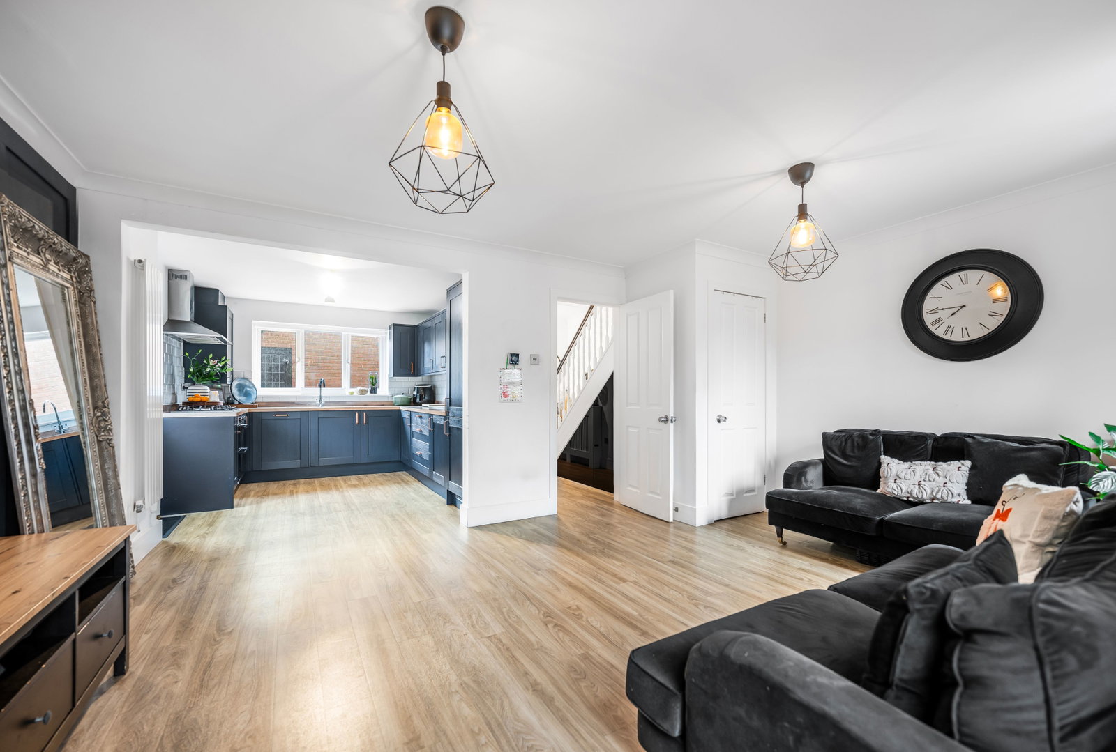Detached House for sale in Toddington, Peartree Close, Toddington, 1094 m²
