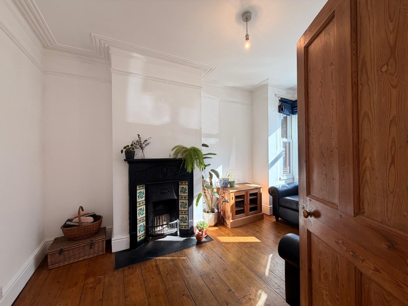 Terraced House for sale in Rochester, Delce Road, Rochester, 862 m²