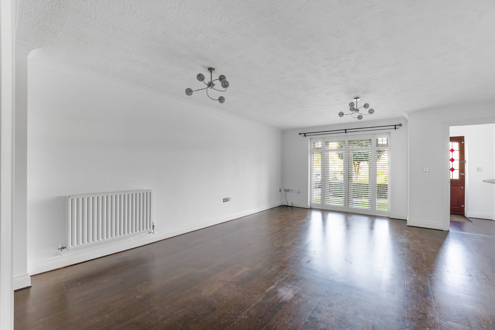 Flat for sale in Epsom, Ruxley Lane, Epsom, KT19 0JG, 678 m²