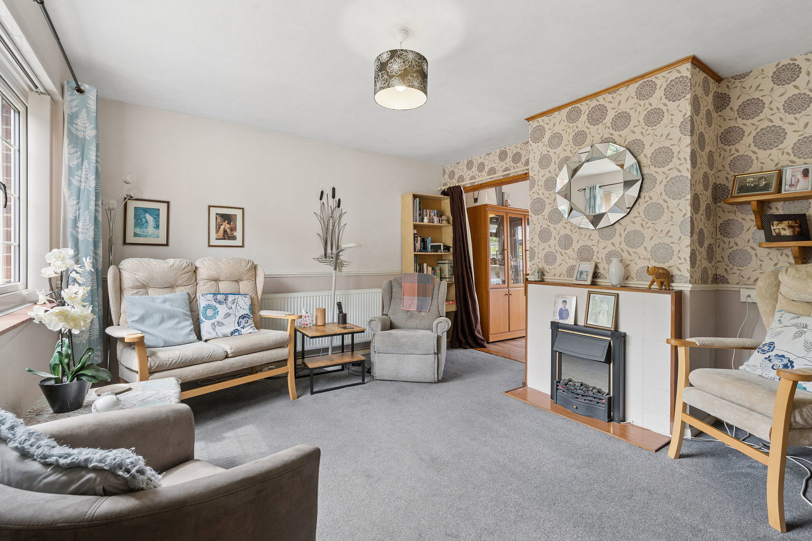 Semi Detached House in Croydon