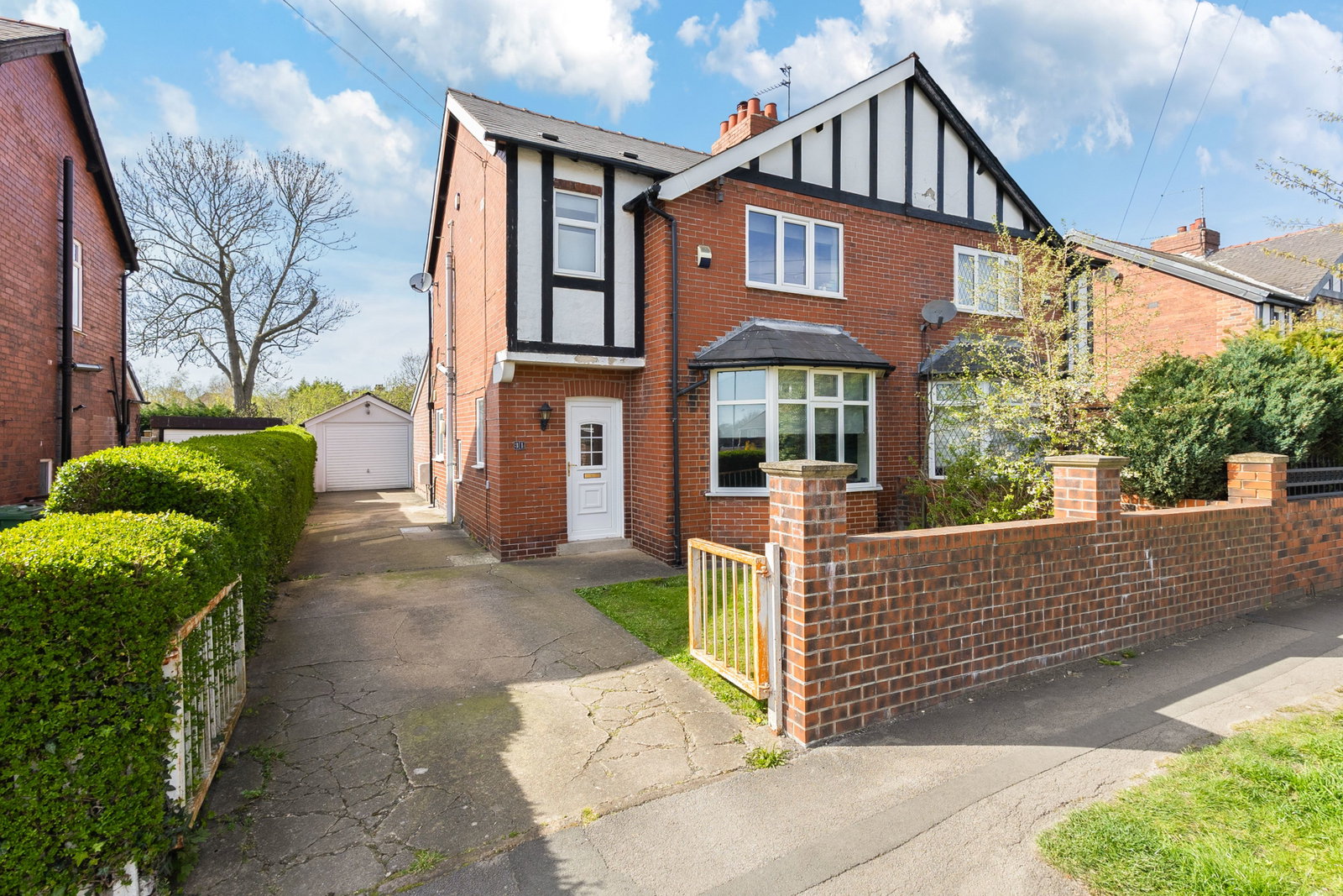 Semi Detached House in Pontefract