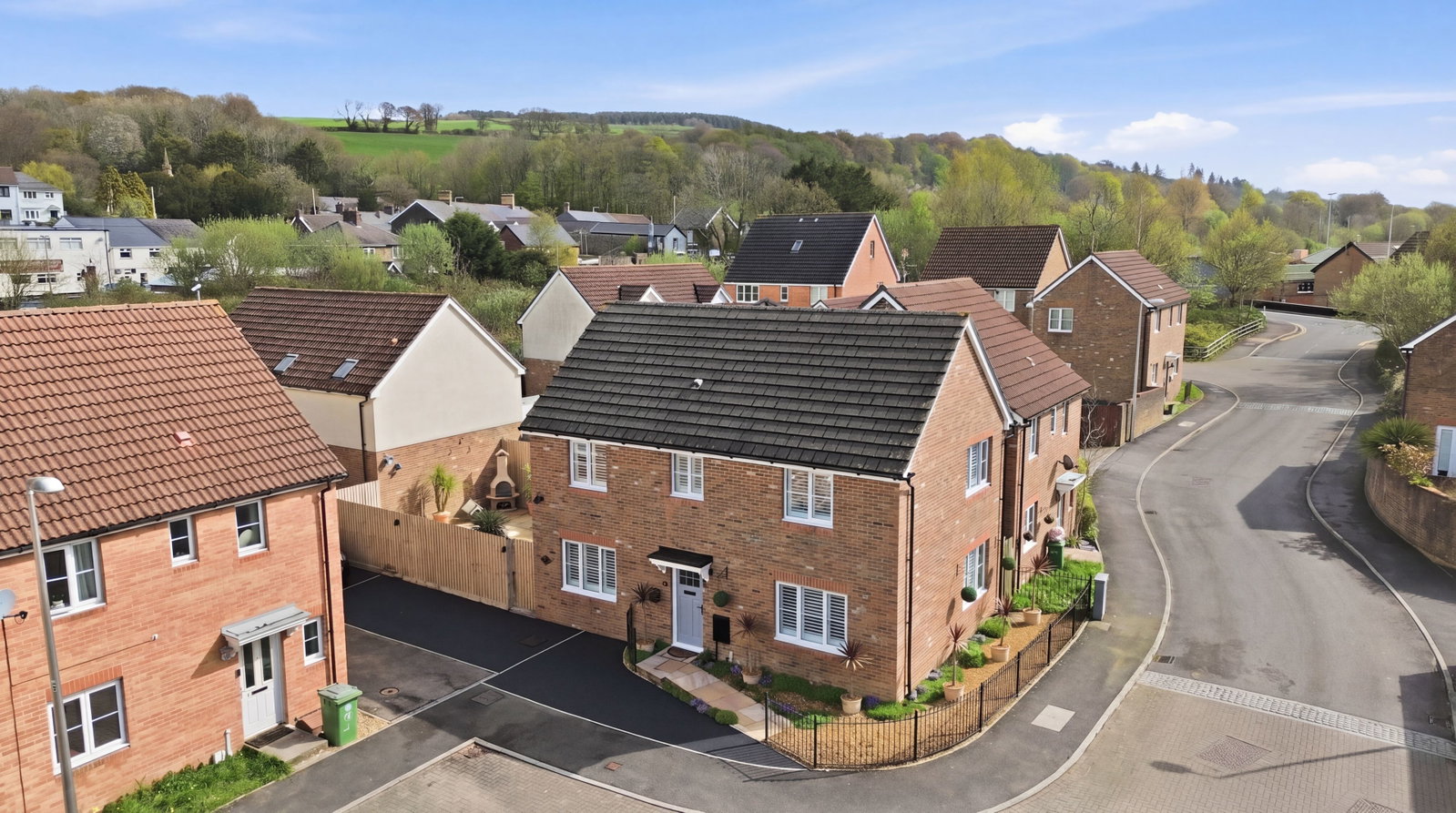 Detached House in Pontyclun