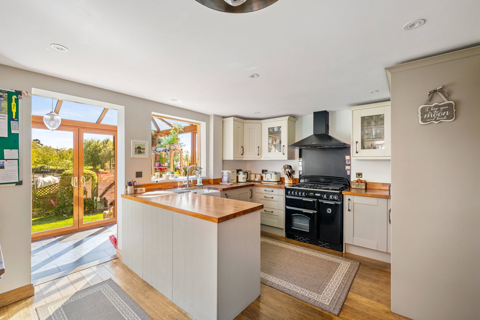 Detached House in Newark