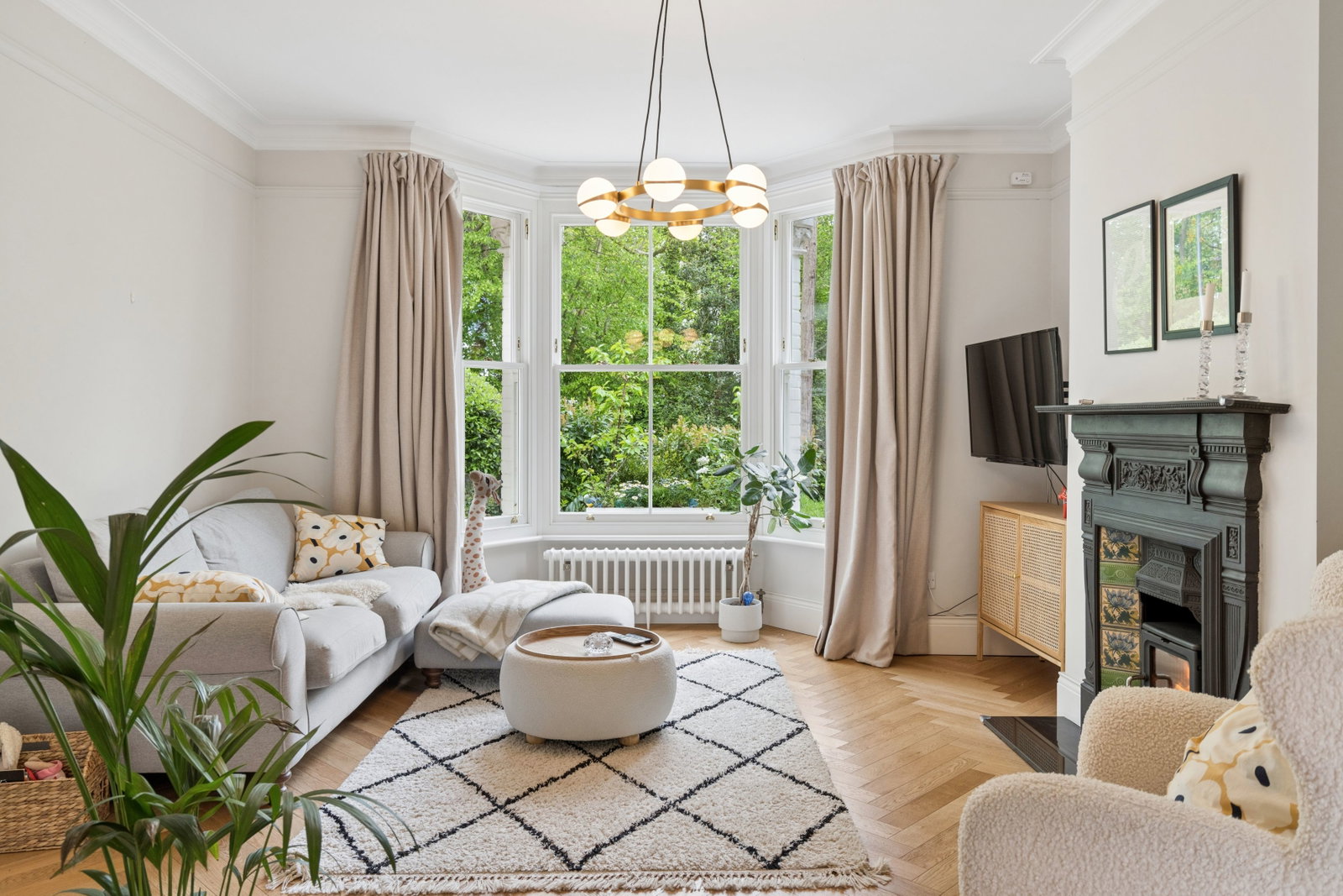 Semi Detached House in Rickmansworth