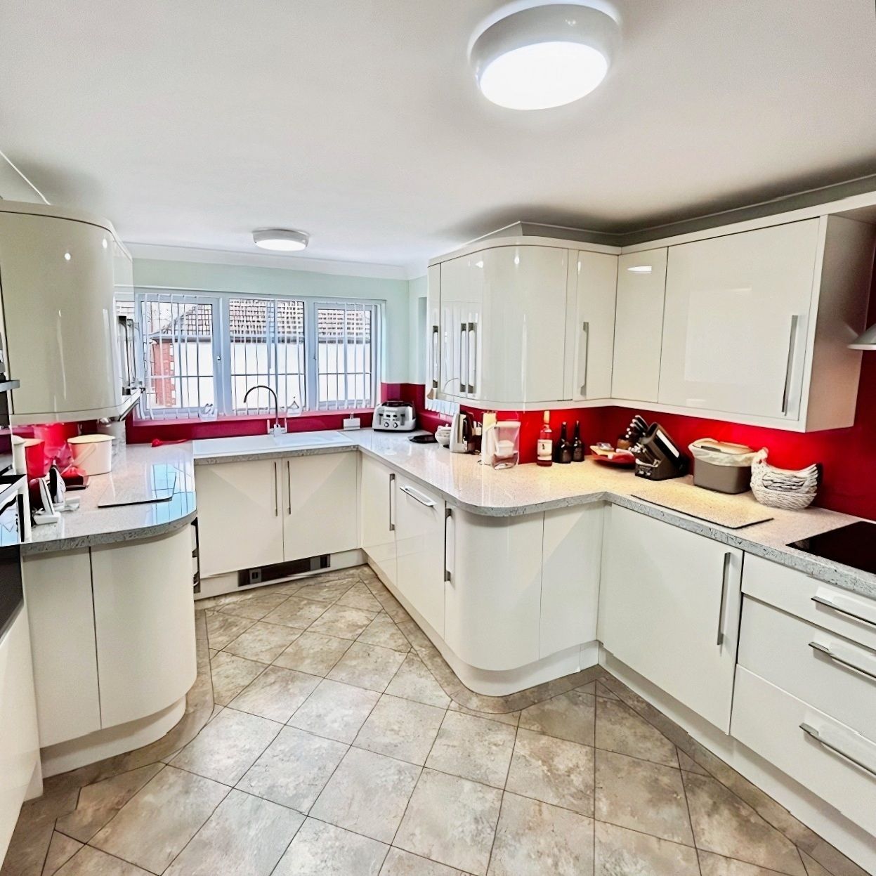 Semi Detached House in Chatham