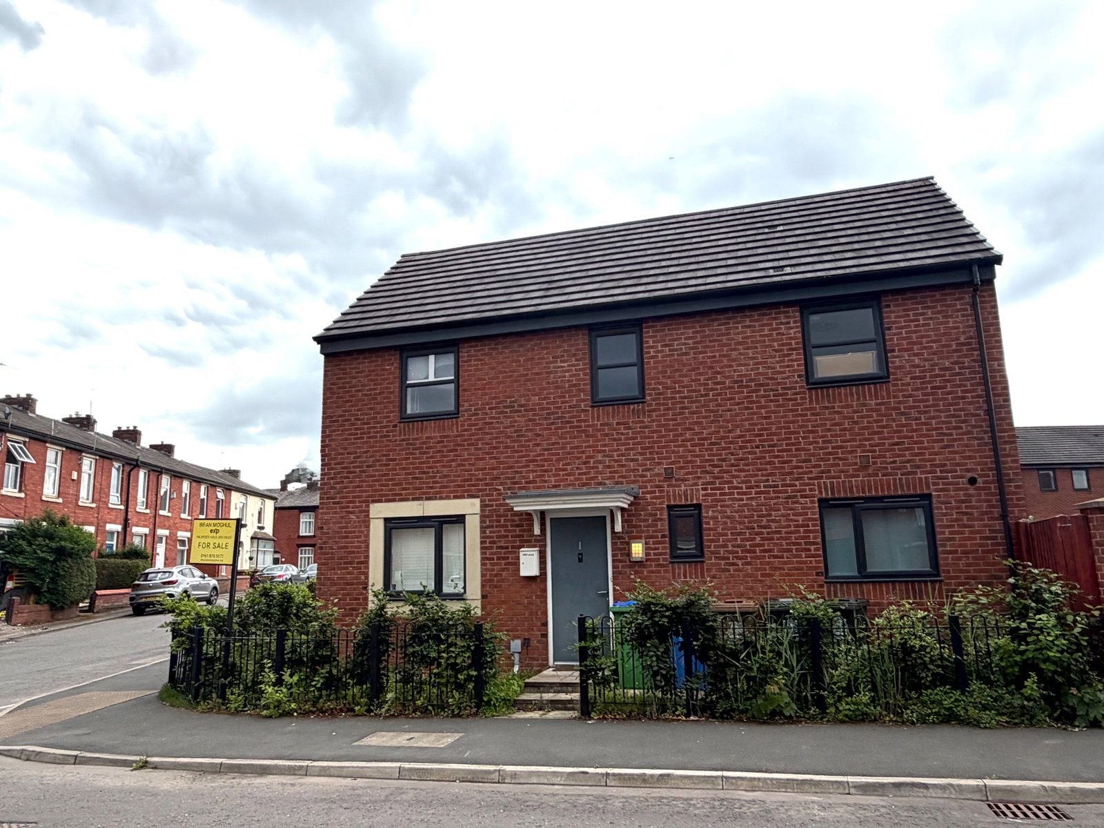 Semi Detached House in Heywood