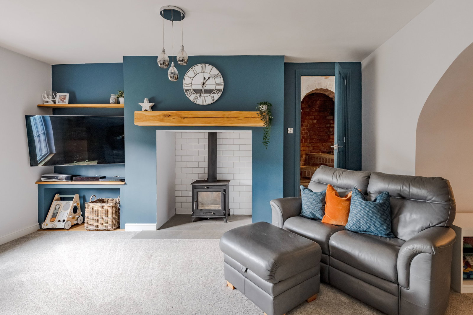 Detached House in Telford