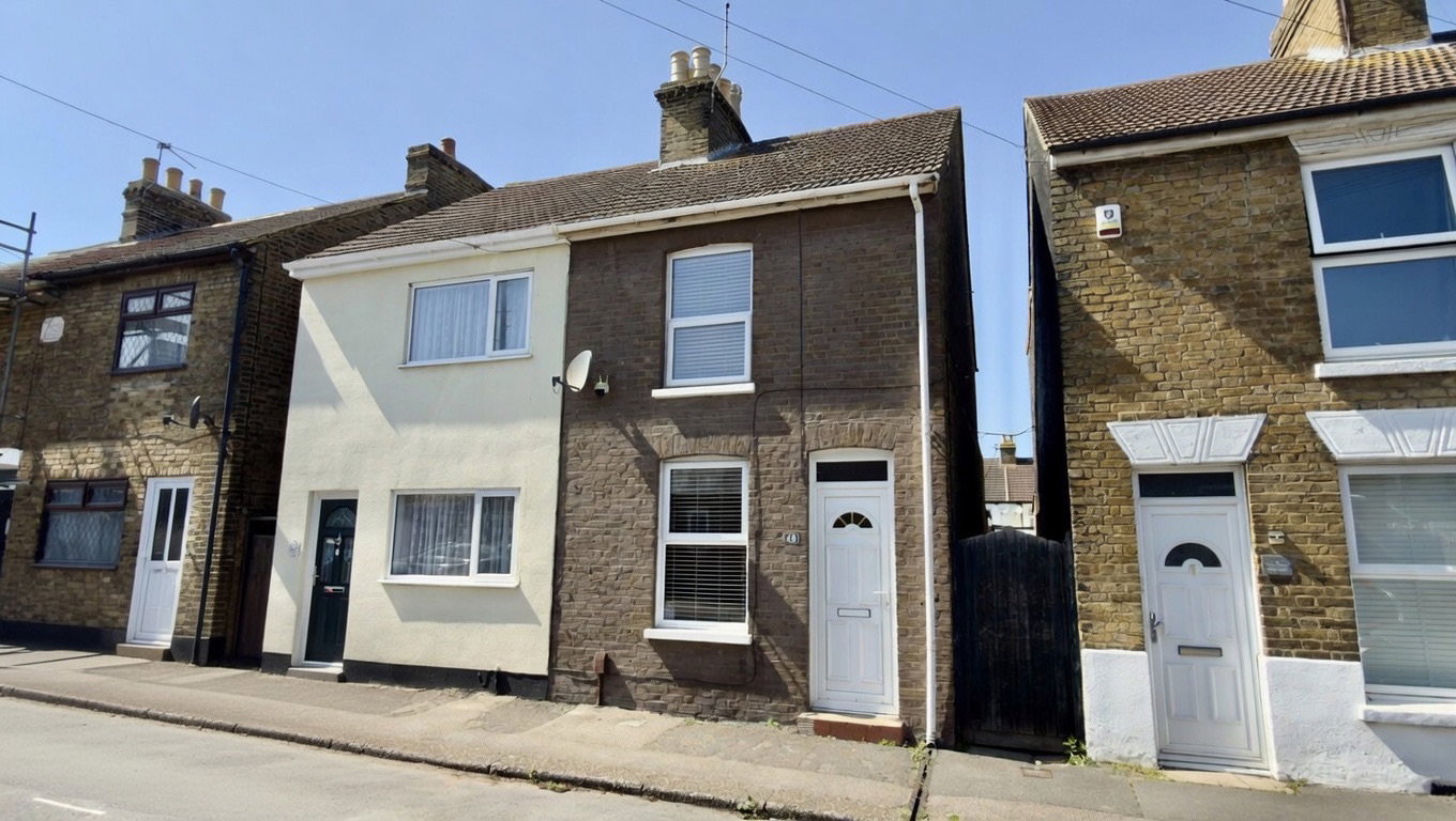 End Of Terrace House in Sittingbourne