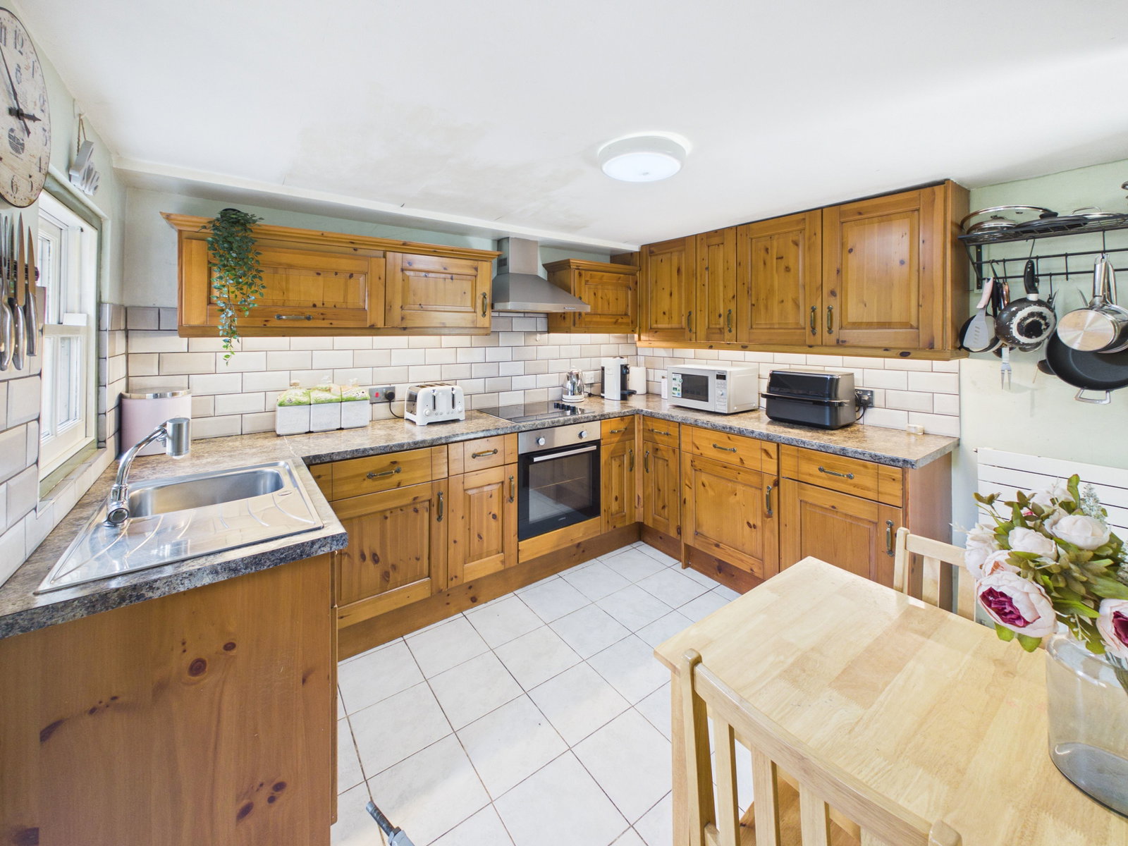 Semi Detached House in Lamberhurst