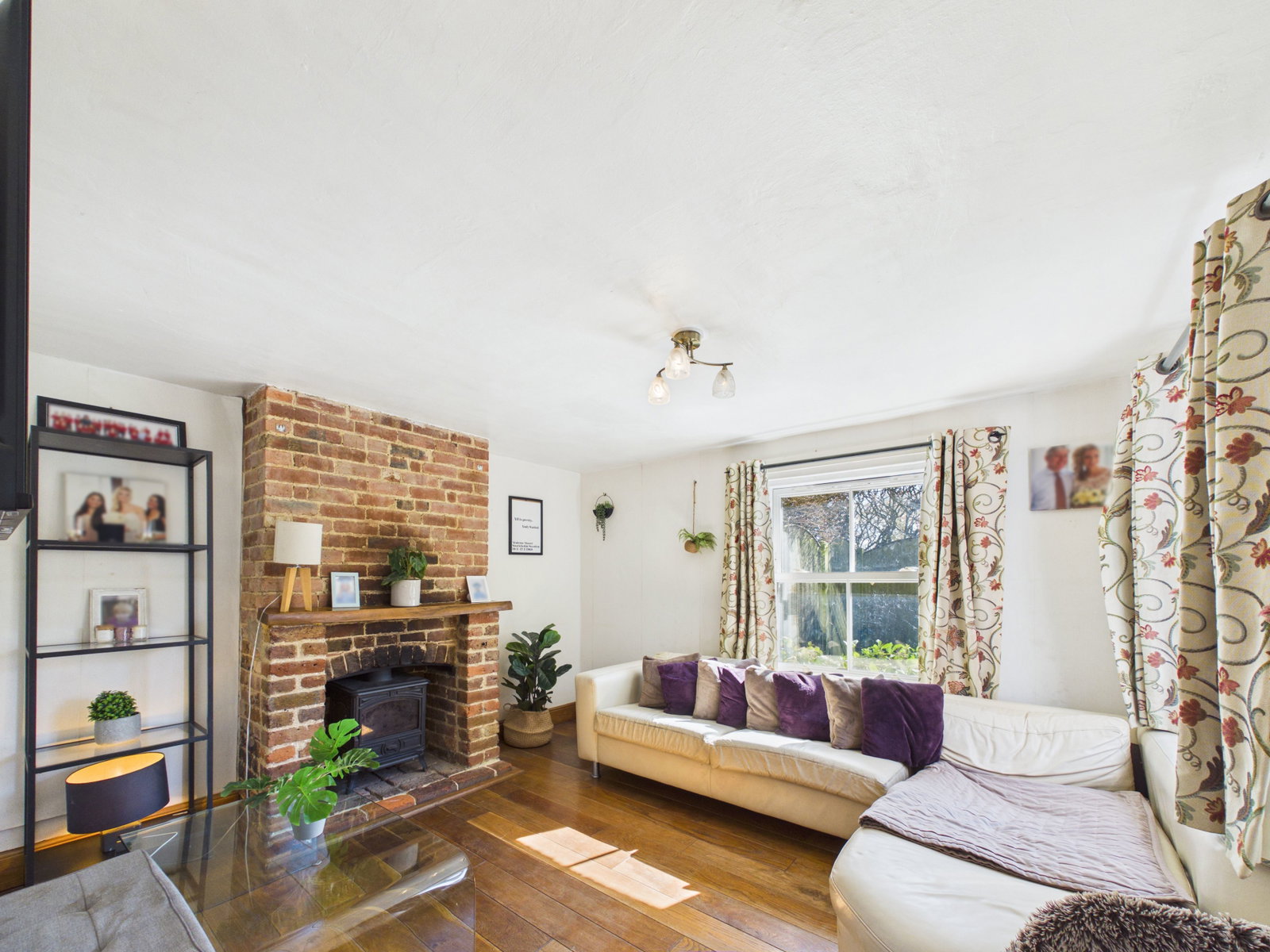 Semi Detached House in Lamberhurst