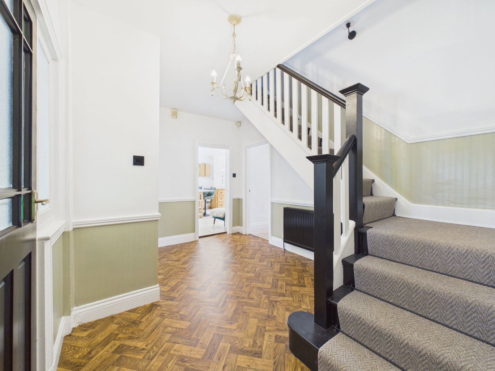 Detached House in Leicester 3