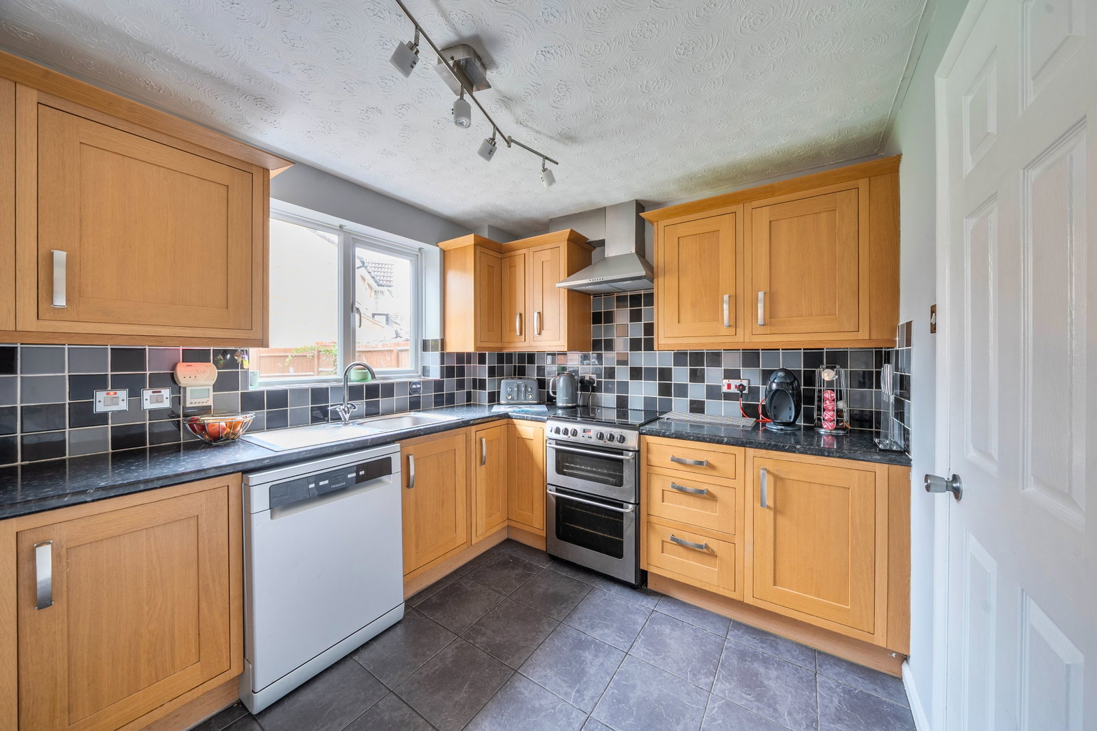 Detached House for sale in Dunstable, Crabtree Way, Dunstable, 1308 m²