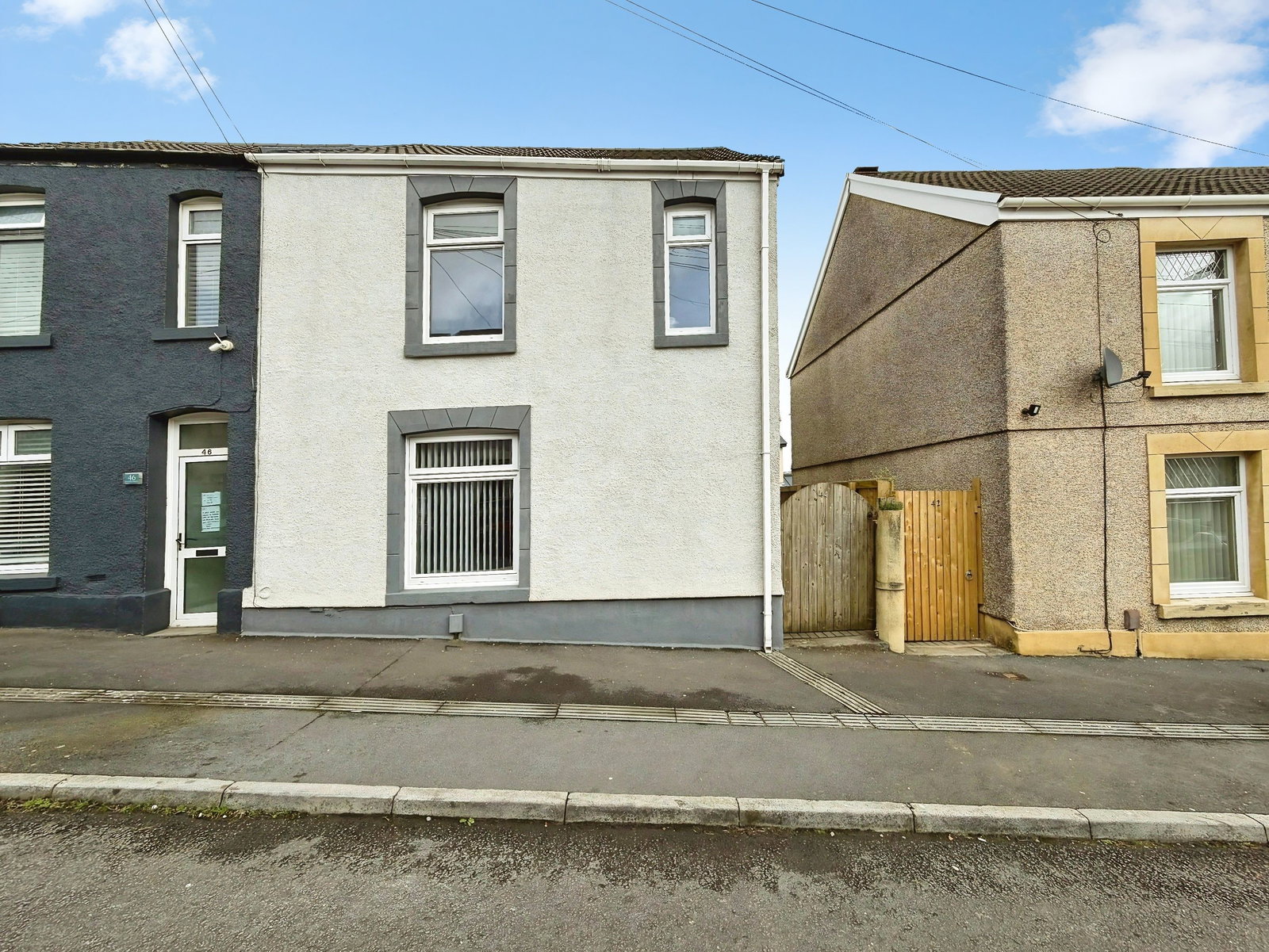 Semi Detached House in Swansea
