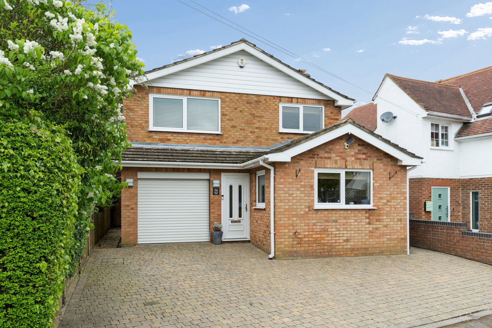 Detached House in Dunstable