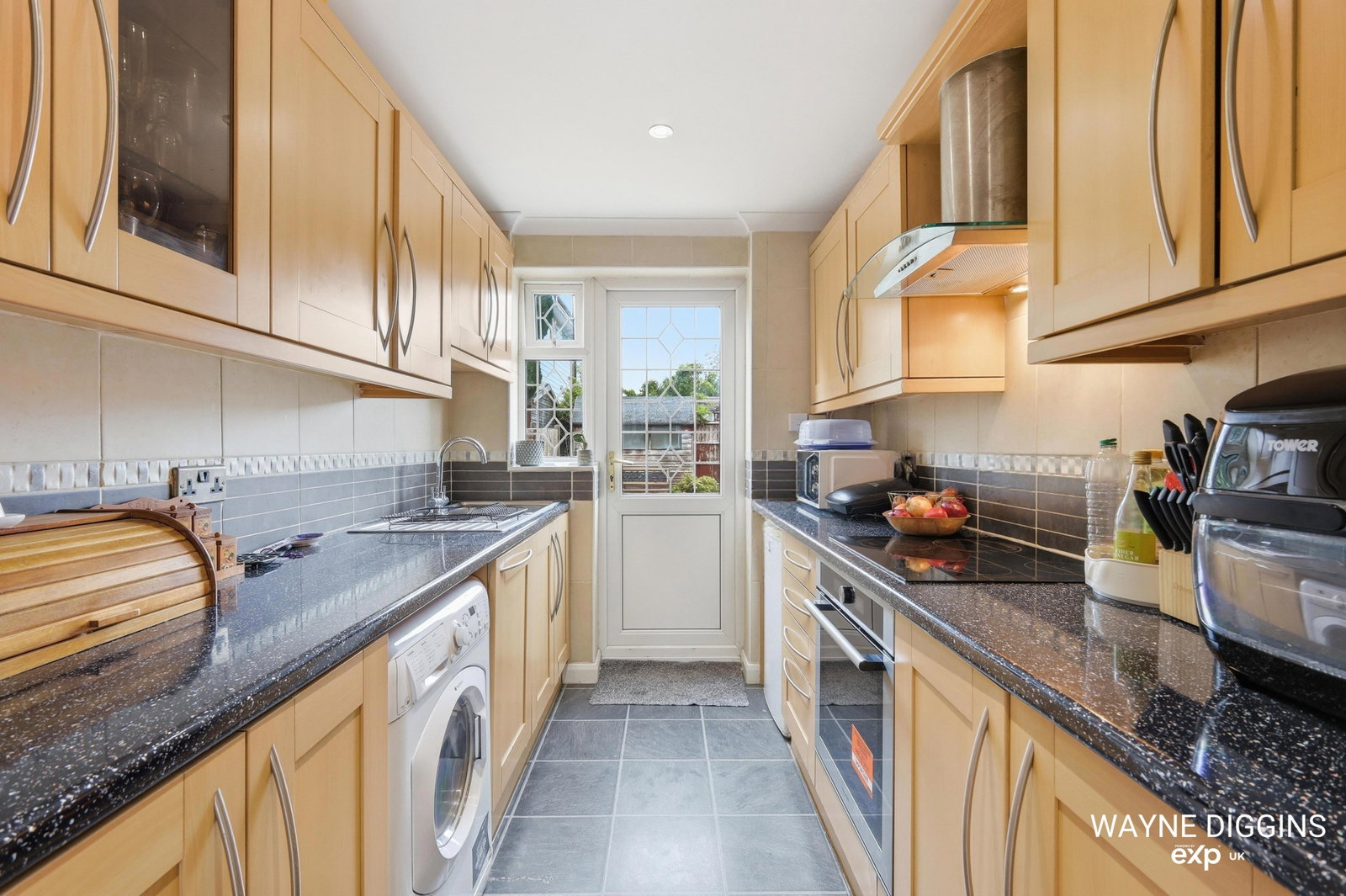 Semi Detached House in Tilbury