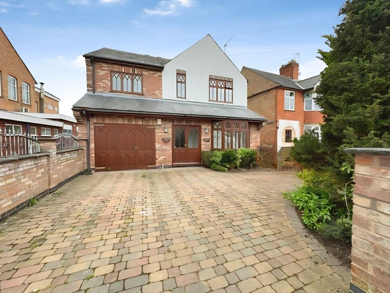 Detached House in Leicester