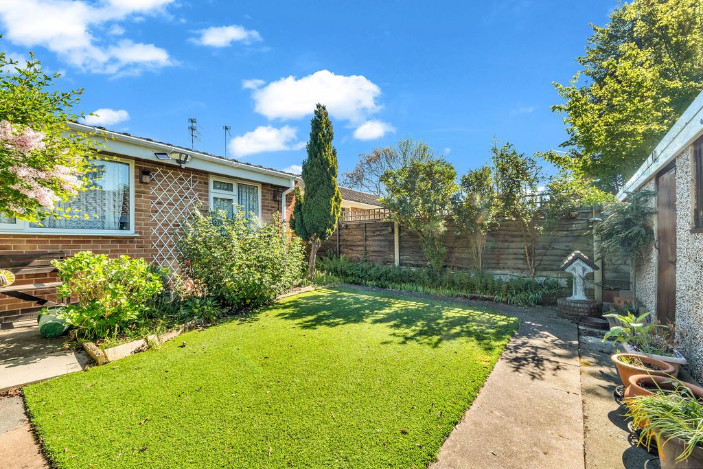 Semi Detached Bungalow in Loughborough