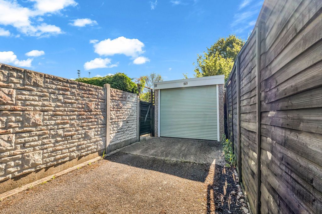 Semi Detached Bungalow in Loughborough