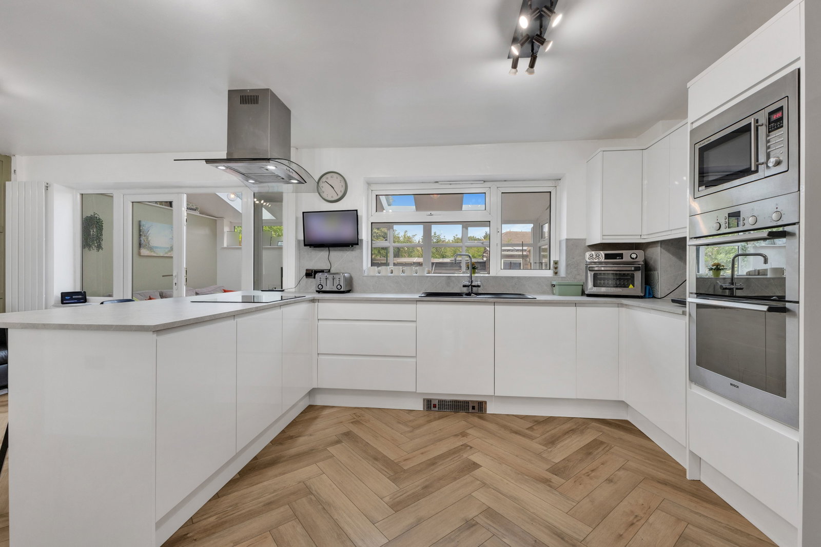 Semi Detached House in Dunstable