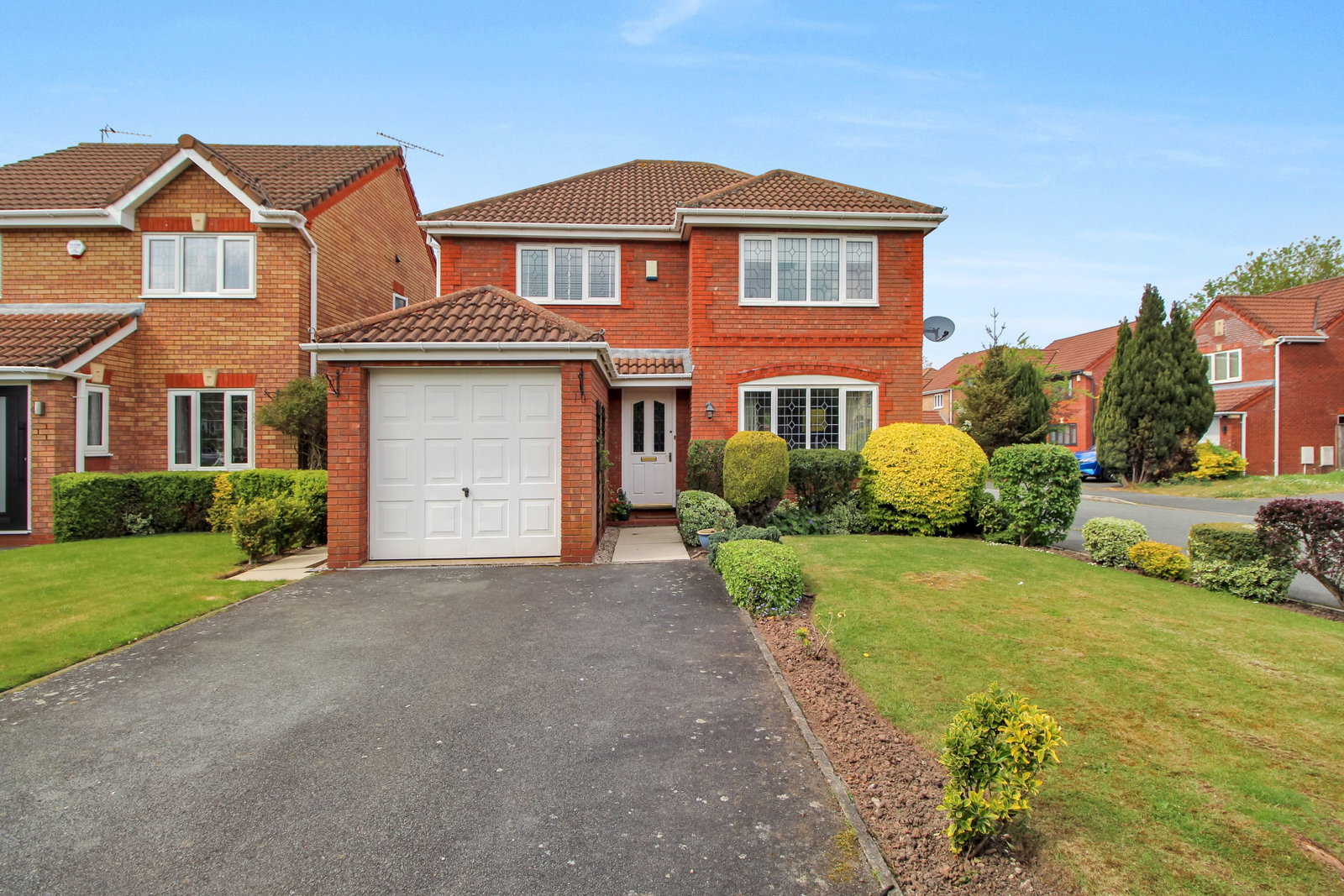 Detached House in Ellesmere Port