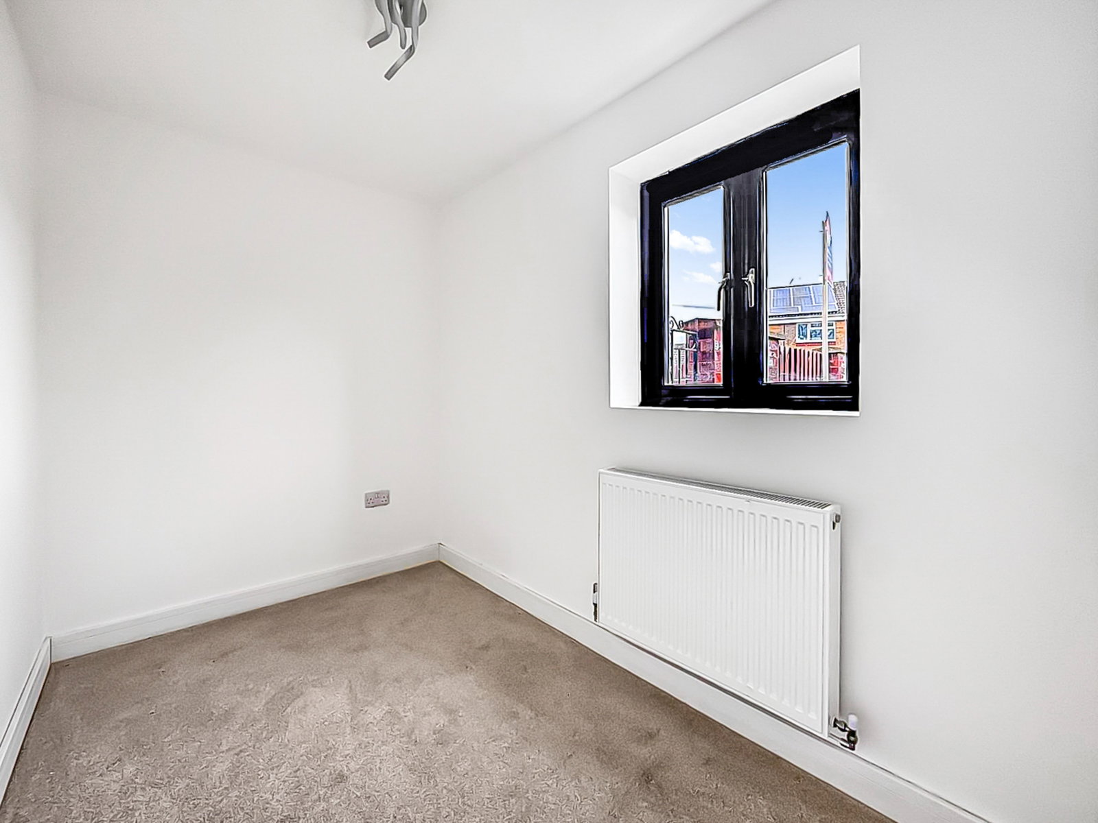 Terraced Bungalow in Gloucester