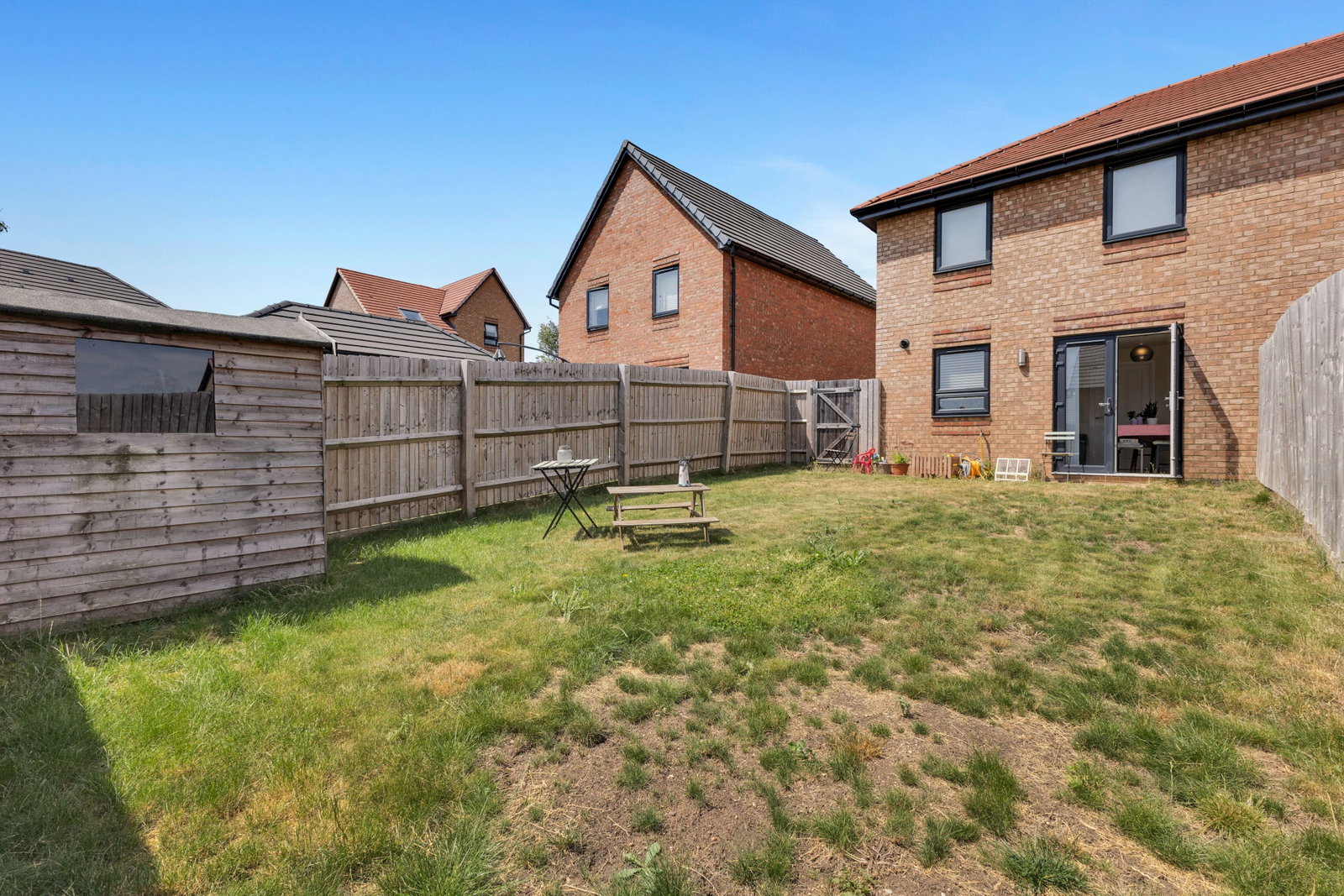Semi Detached House in Leighton Buzzard