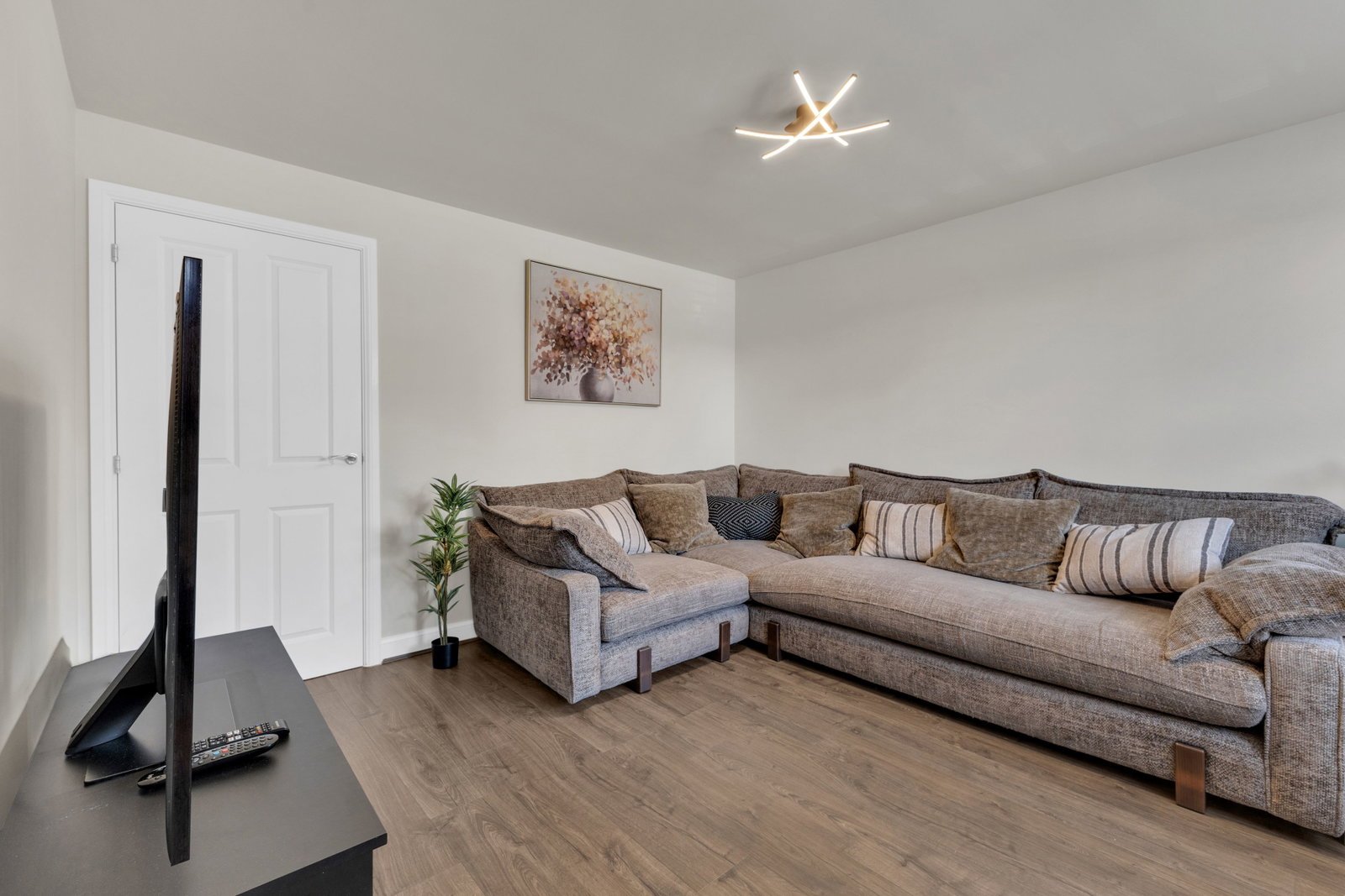 Semi Detached House in Leighton Buzzard