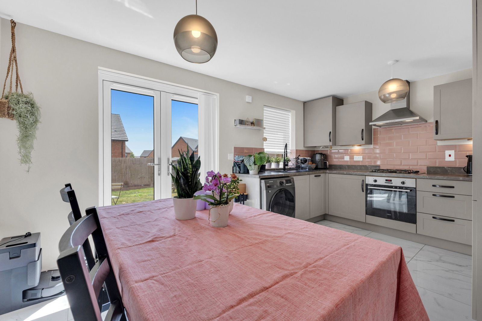Semi Detached House in Leighton Buzzard