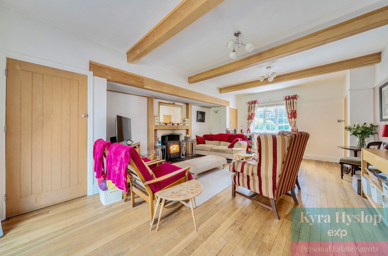 Detached House in Exeter