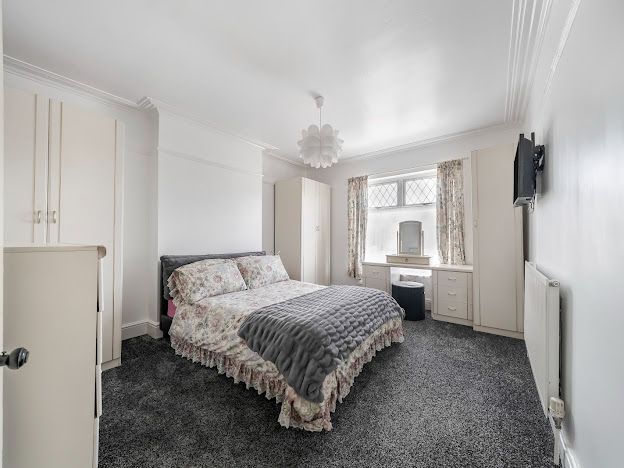 Semi Detached House in Derby