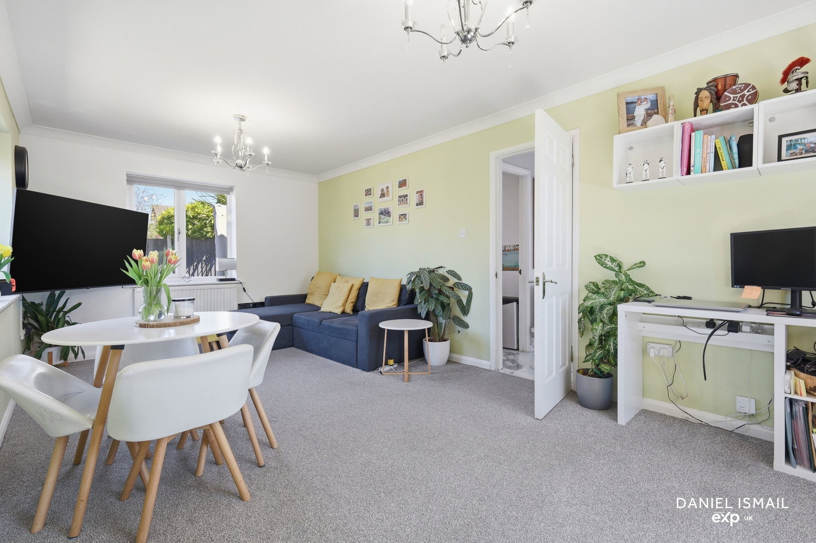 Detached House in Basildon