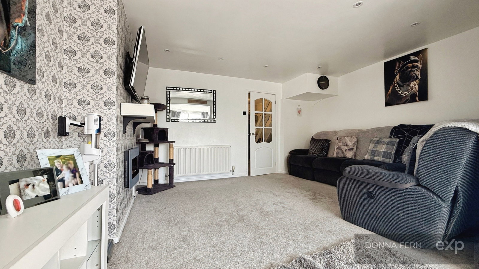 Town House in Stoke-on-trent 2