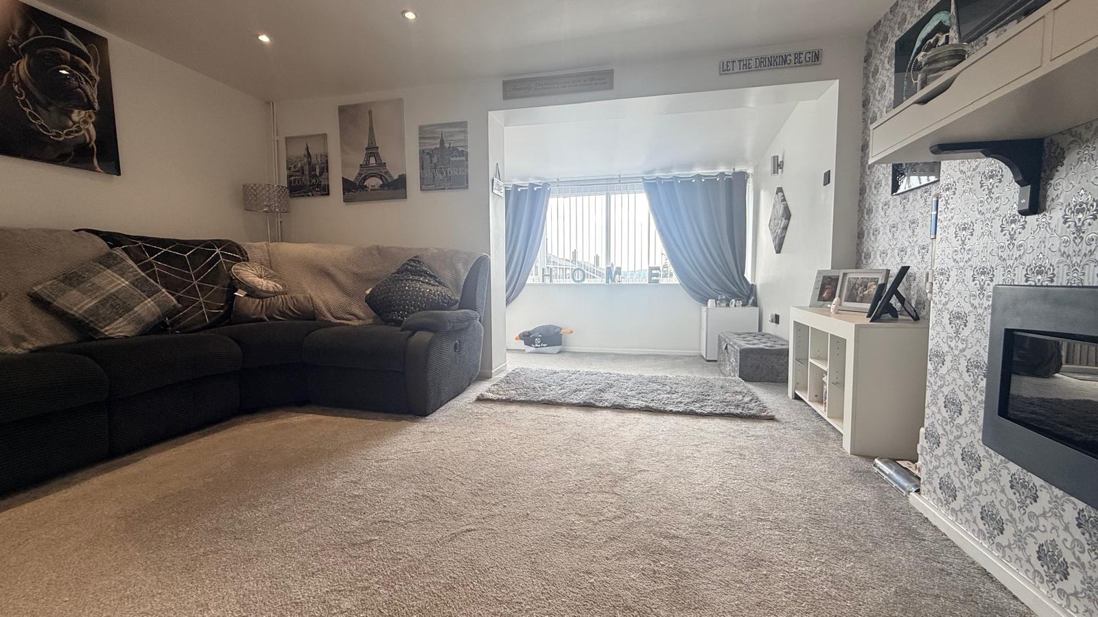Town House in Stoke-on-trent 3