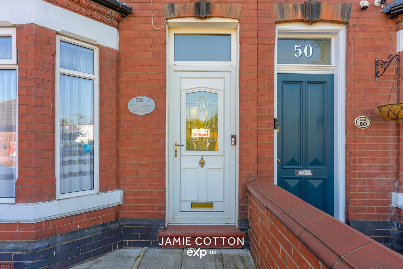 Semi Detached House in Halesowen
