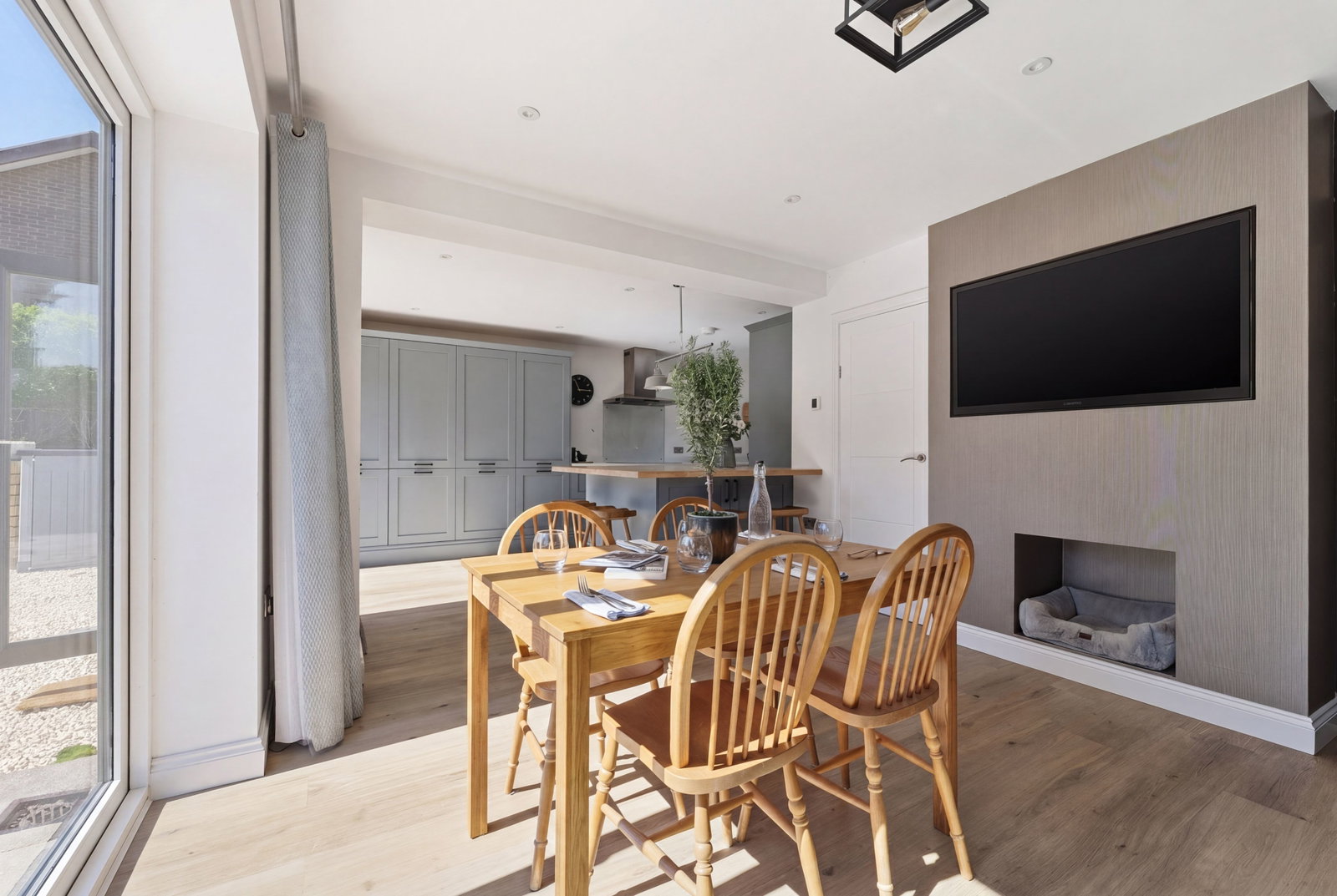 Semi Detached House in Newark