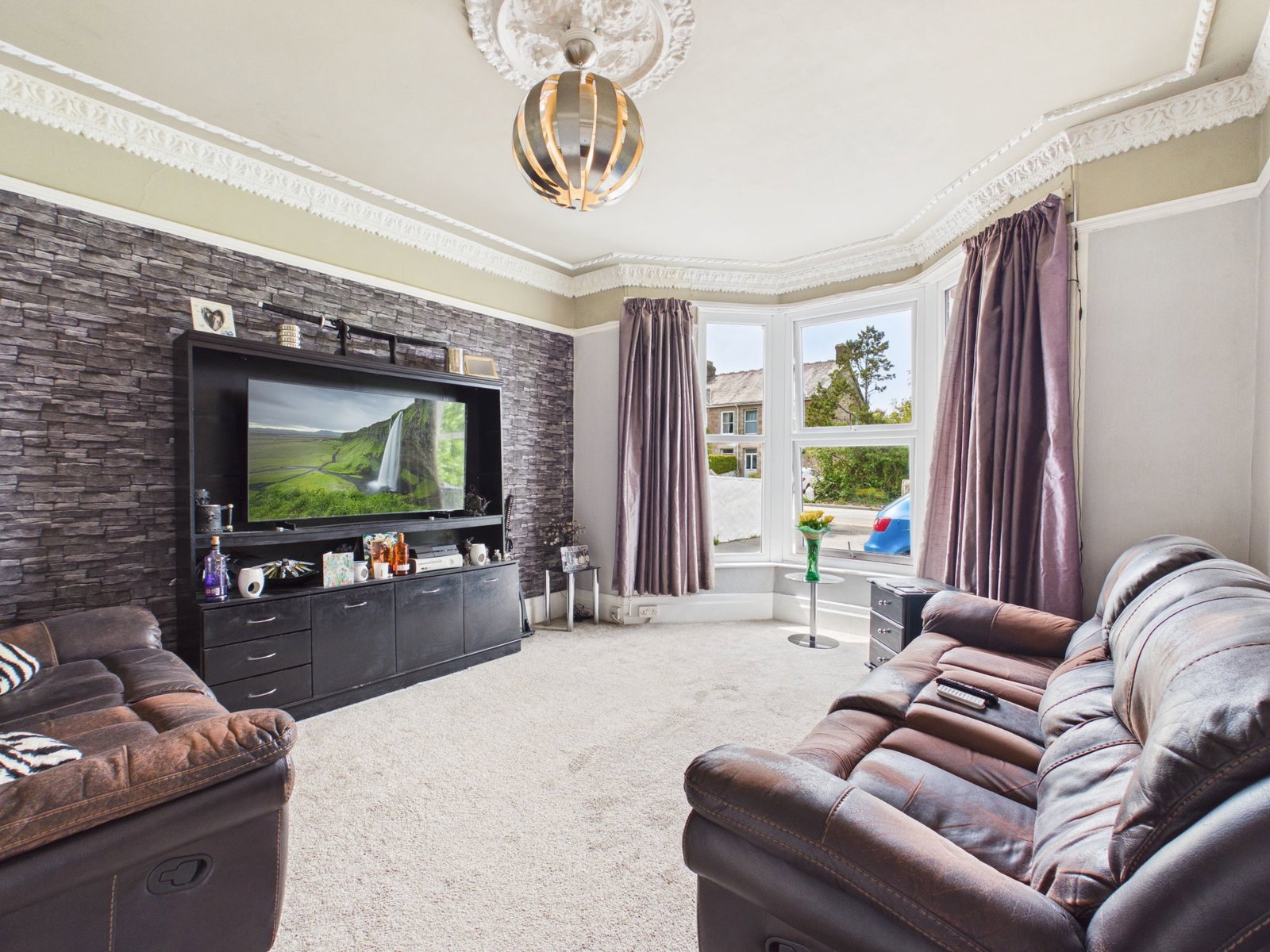 Semi Detached House in Camborne