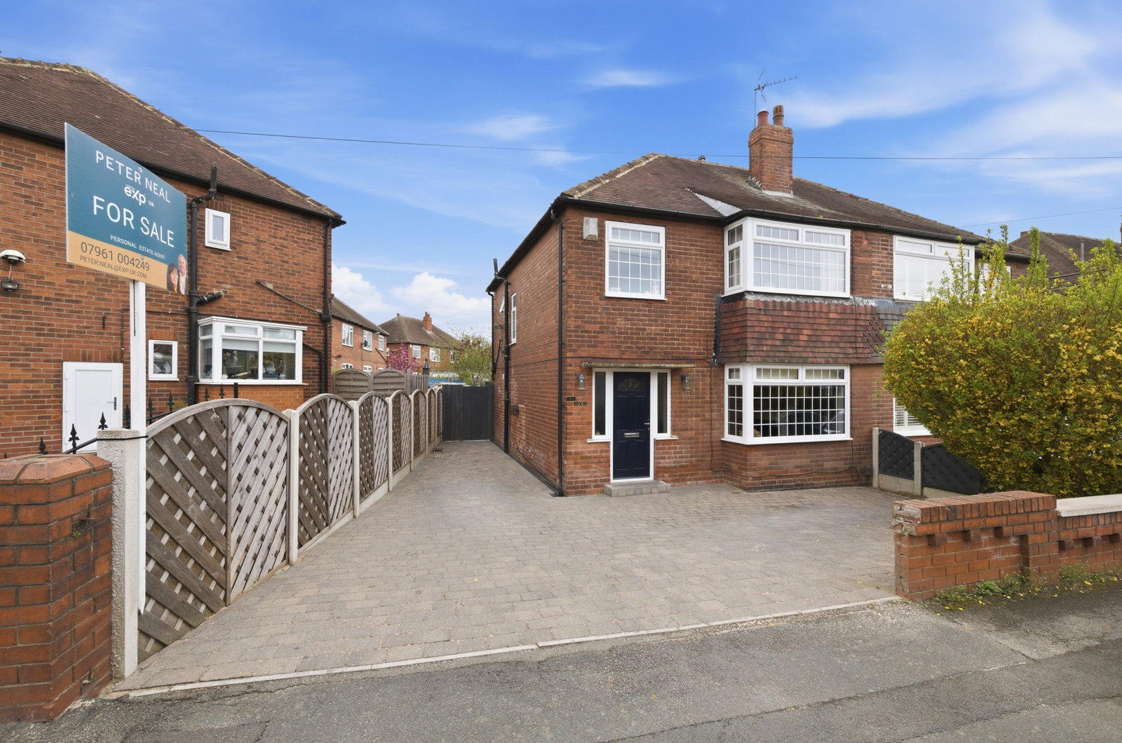 Semi Detached House in Leeds