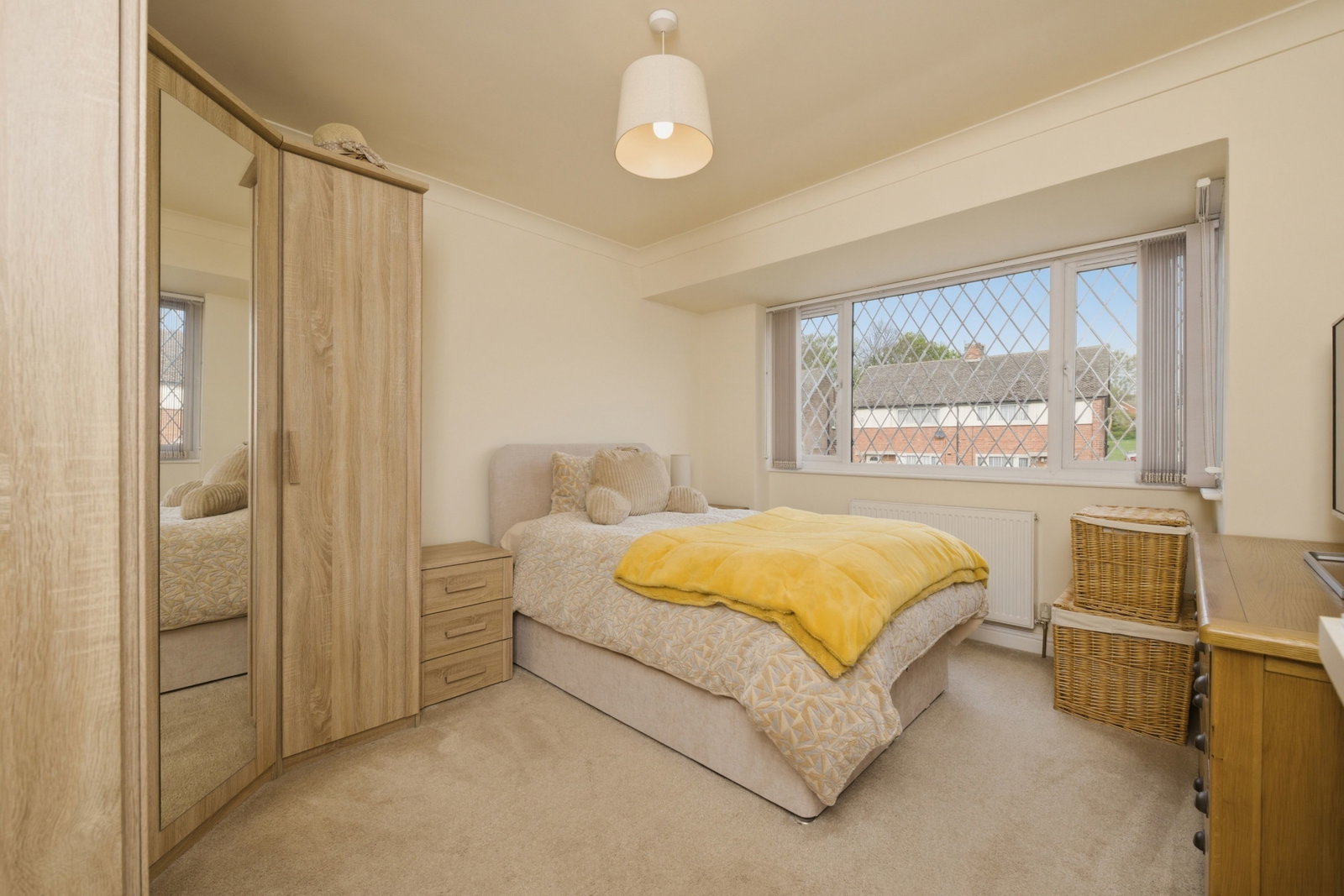 Semi Detached House in Pontefract