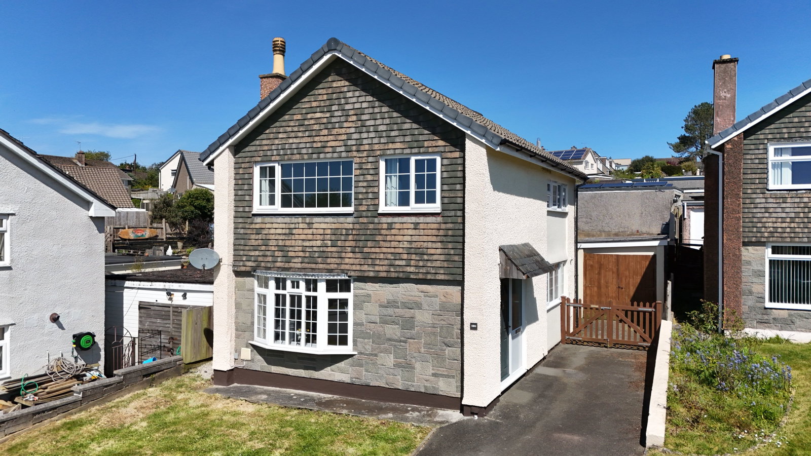 Detached House in Par