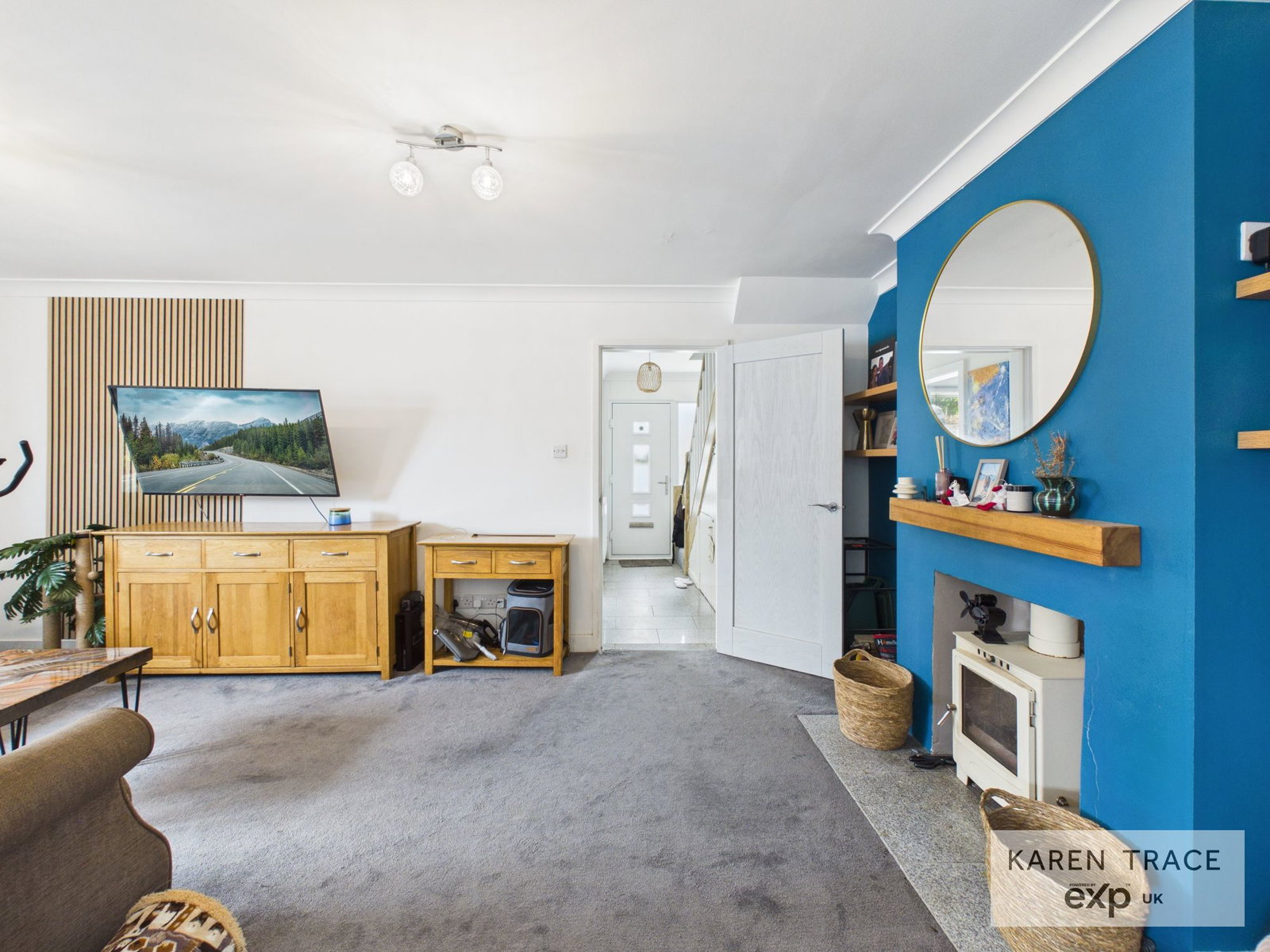 Semi Detached House in Par