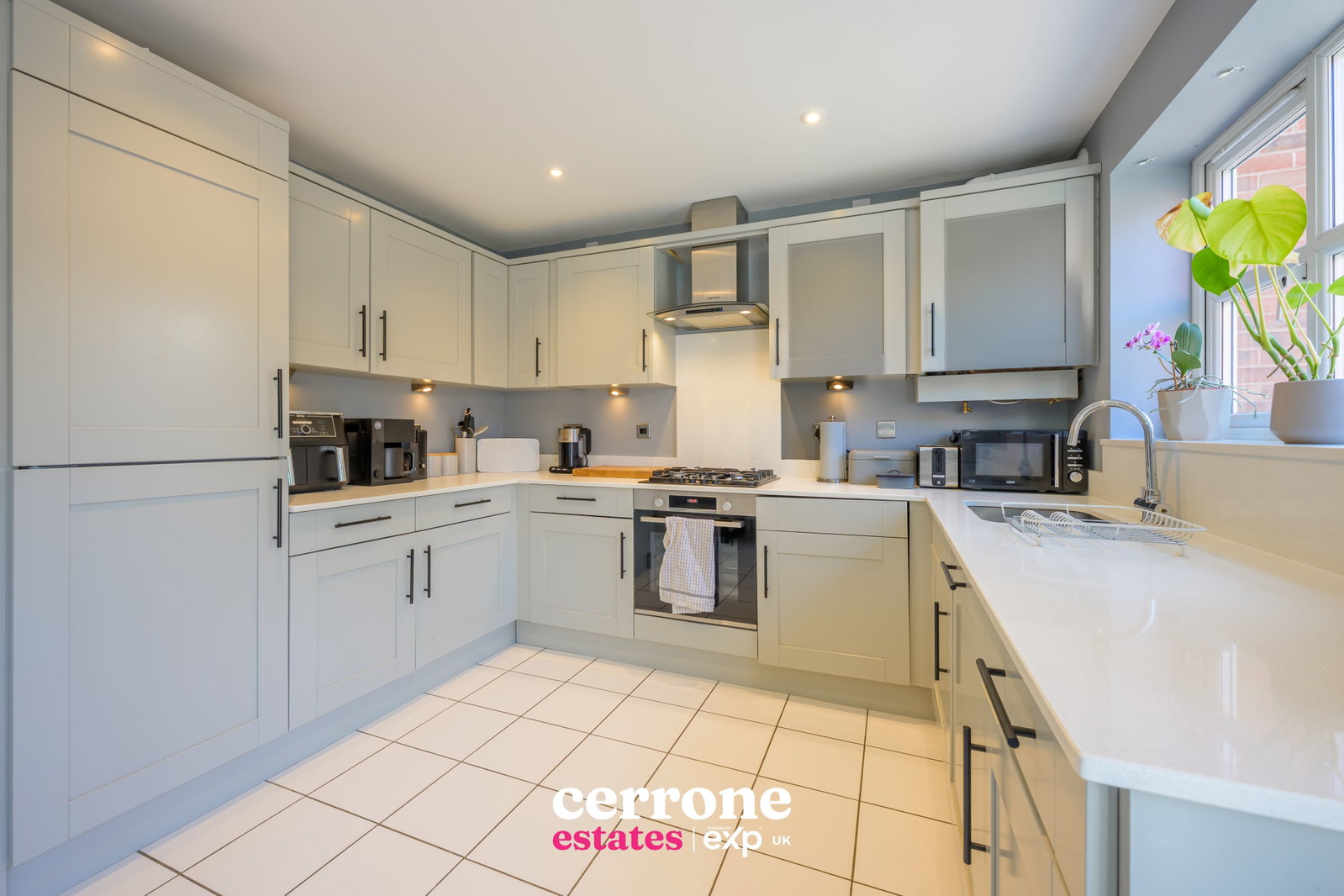 Semi Detached House in Redditch