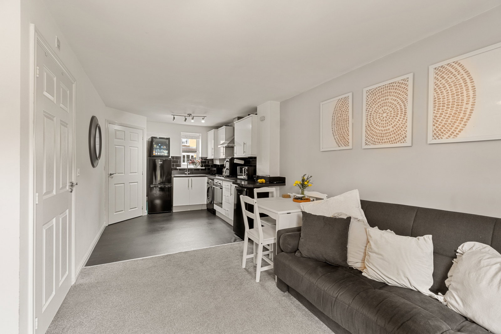 Semi Detached House in Bradford