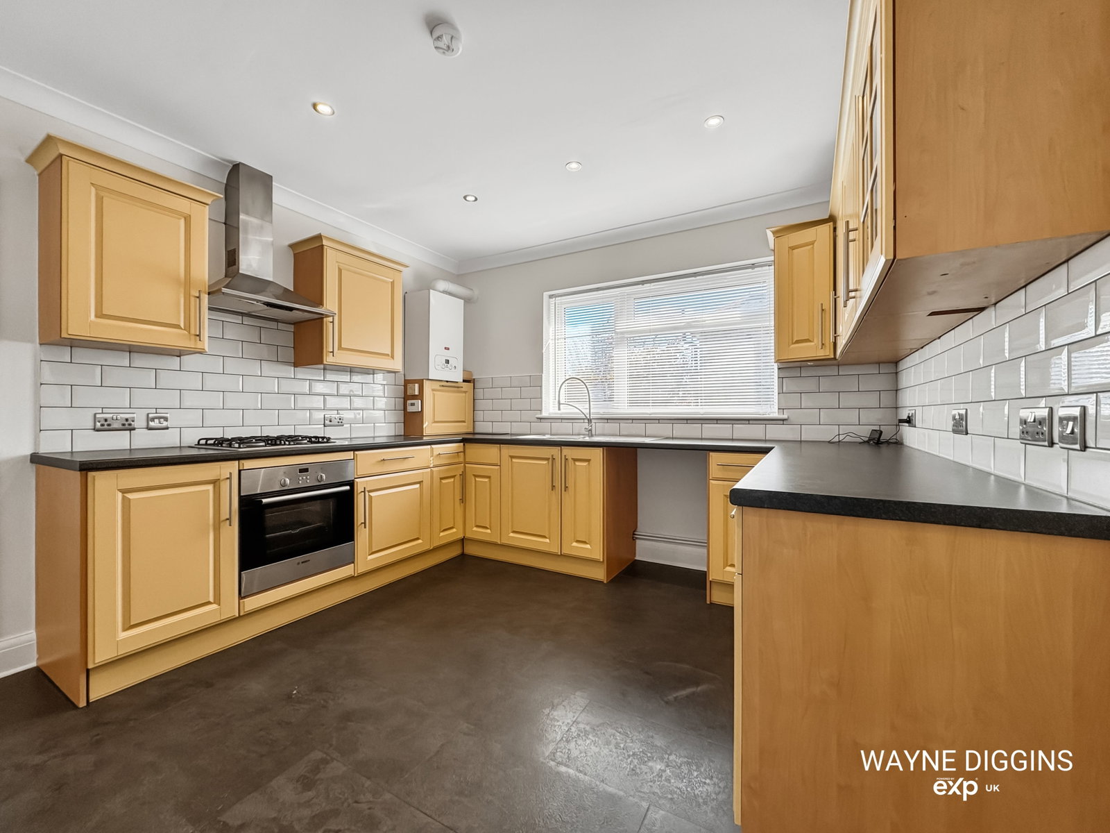Bungalow in Grays