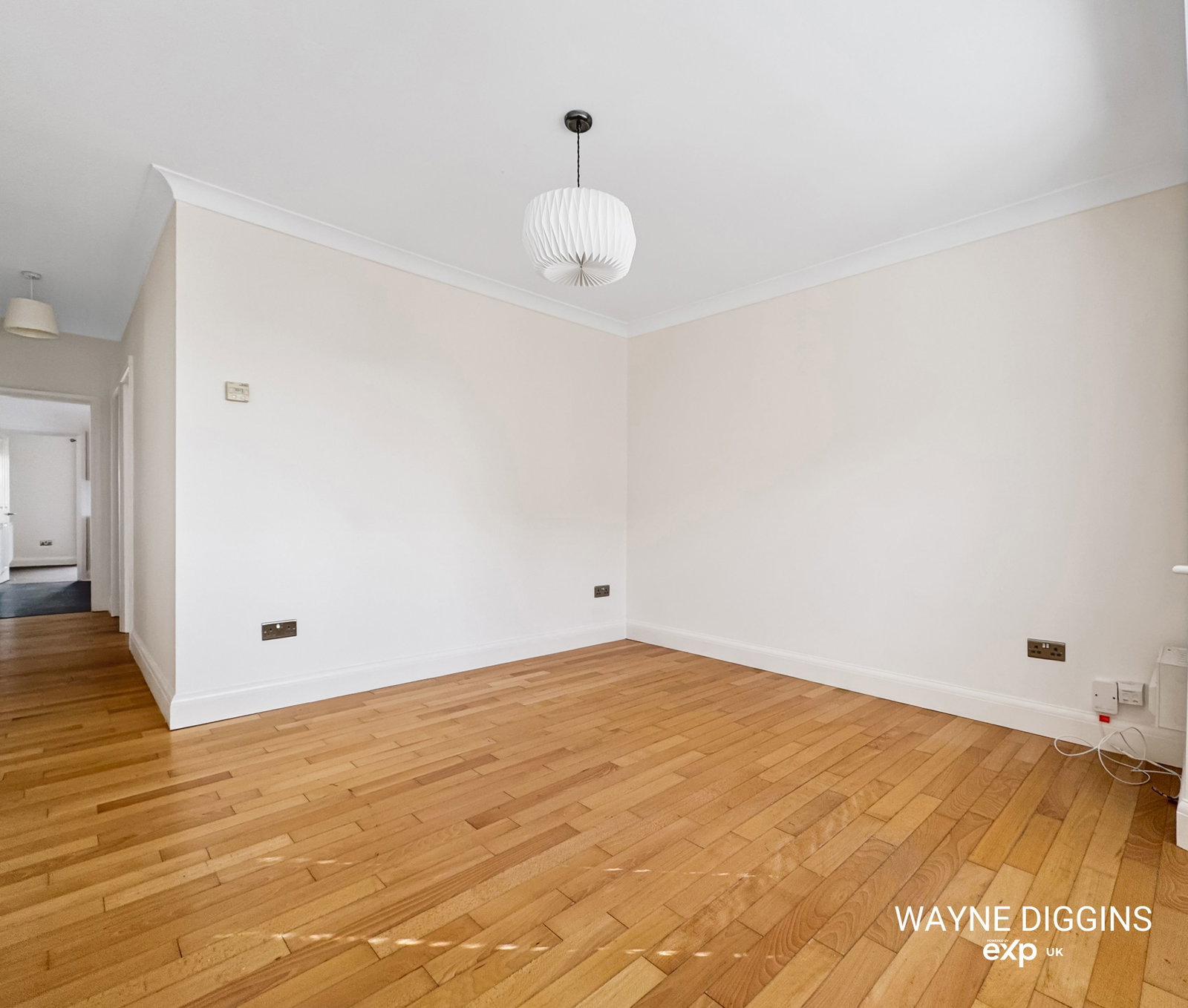 Bungalow in Grays