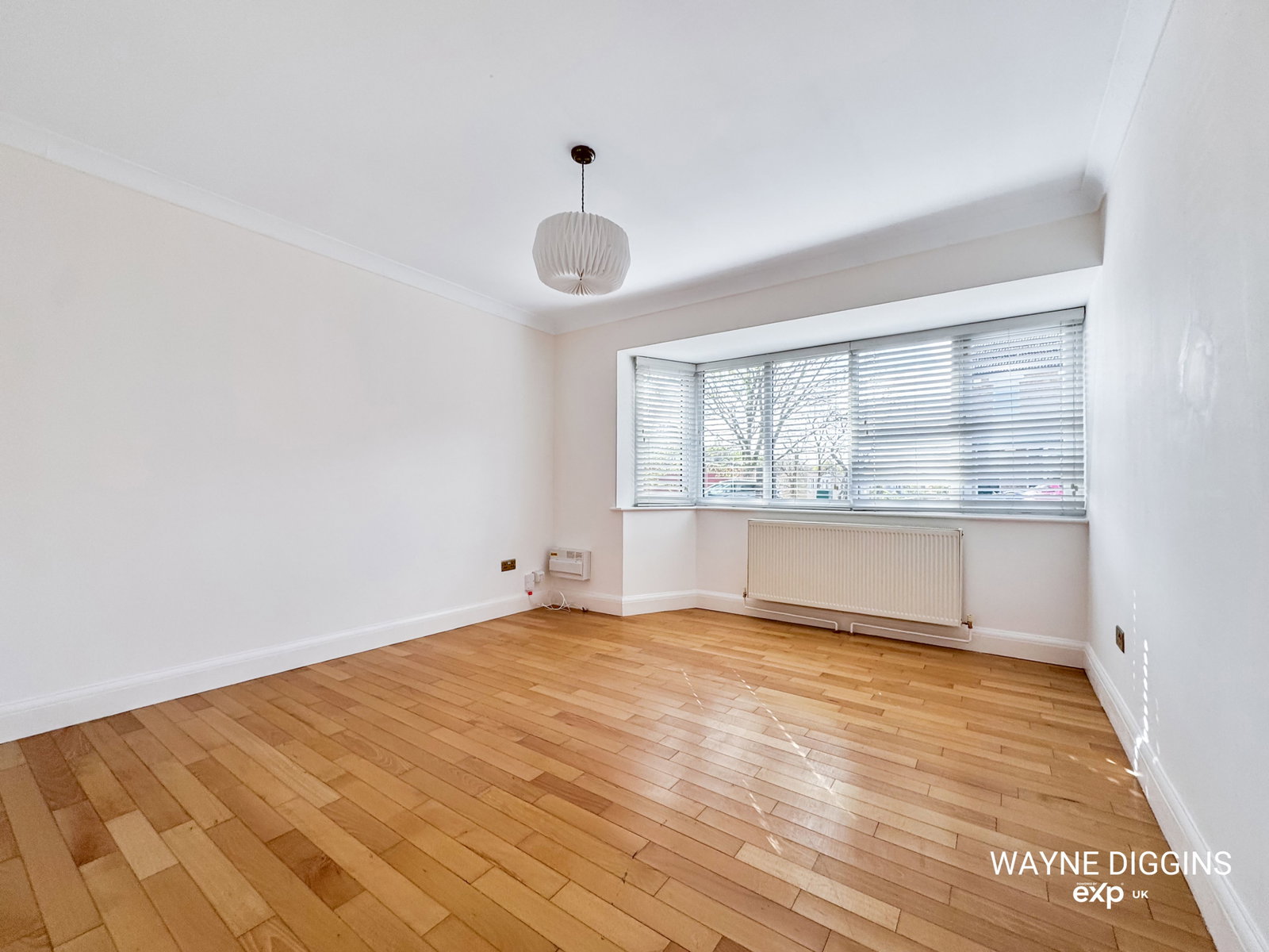 Bungalow in Grays