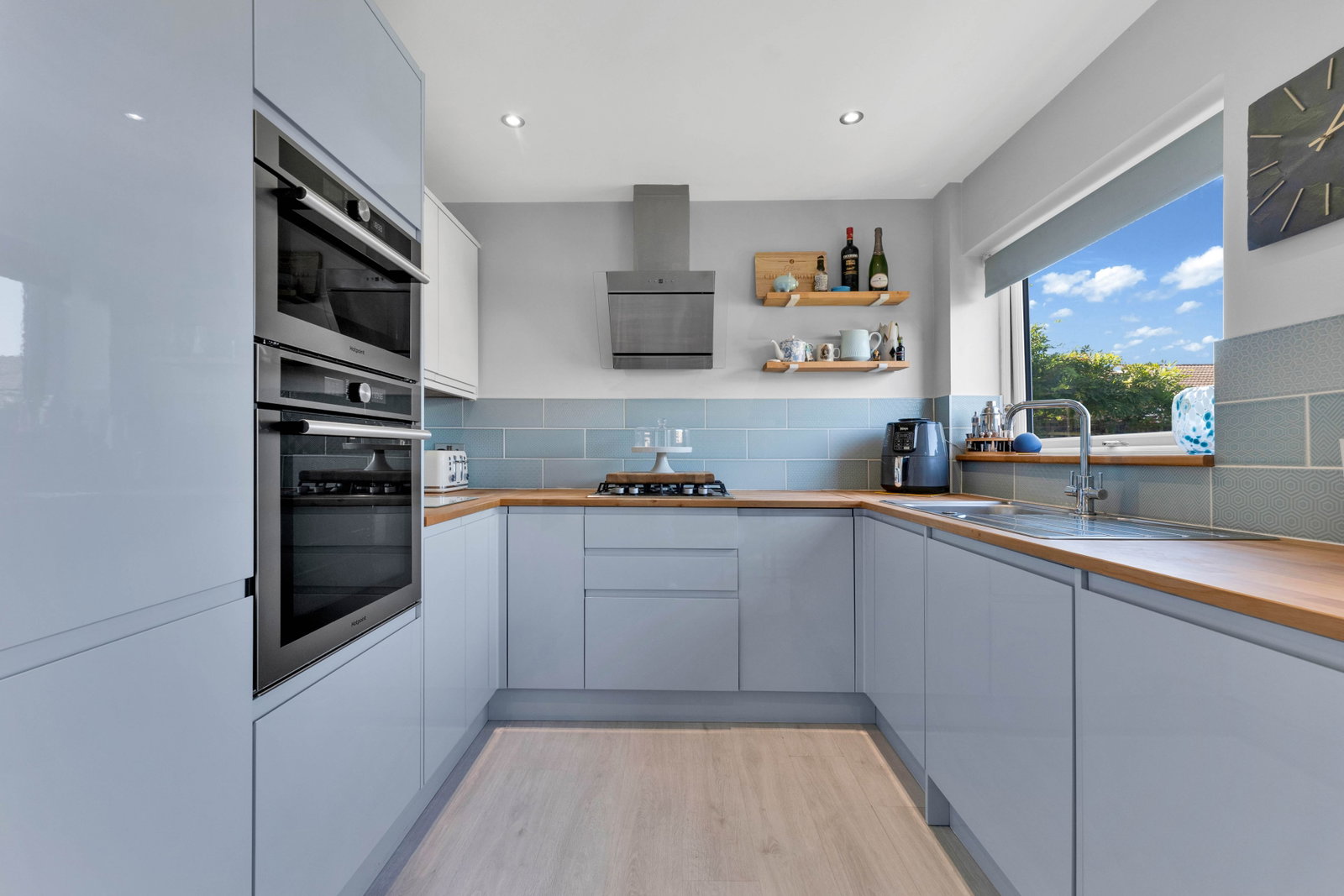 Semi Detached House for sale in Loughborough, Wallace Drive, Sileby, Loughborough, LE12 7SQ